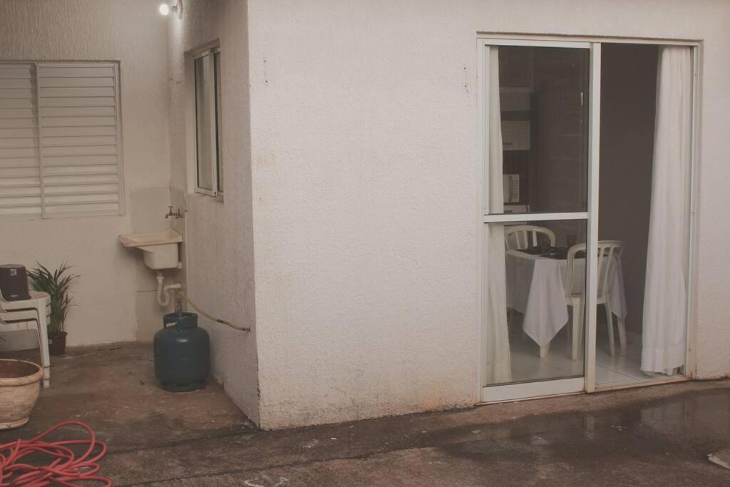 Casa 02 Quartos Condomínio Aceita Pet