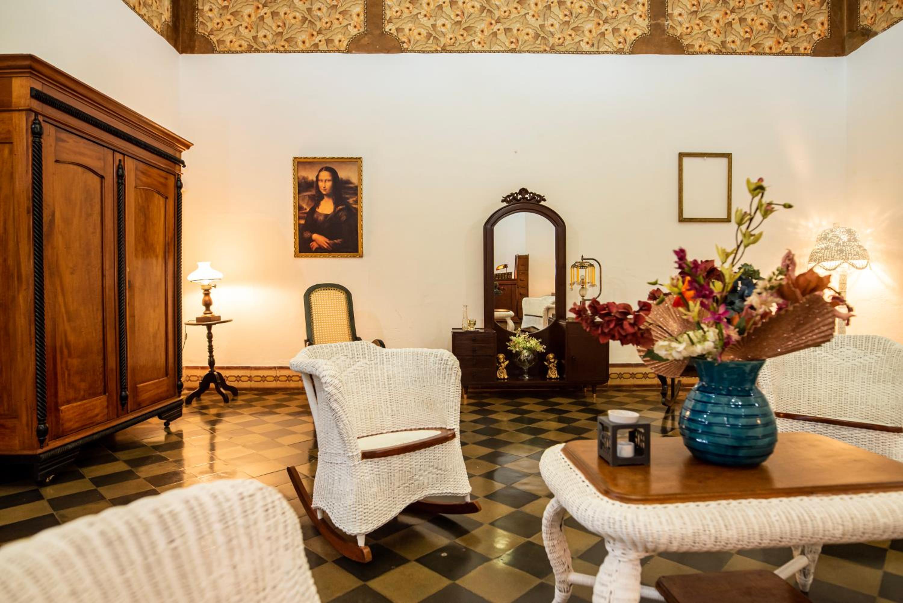Hostal Victoria view 2