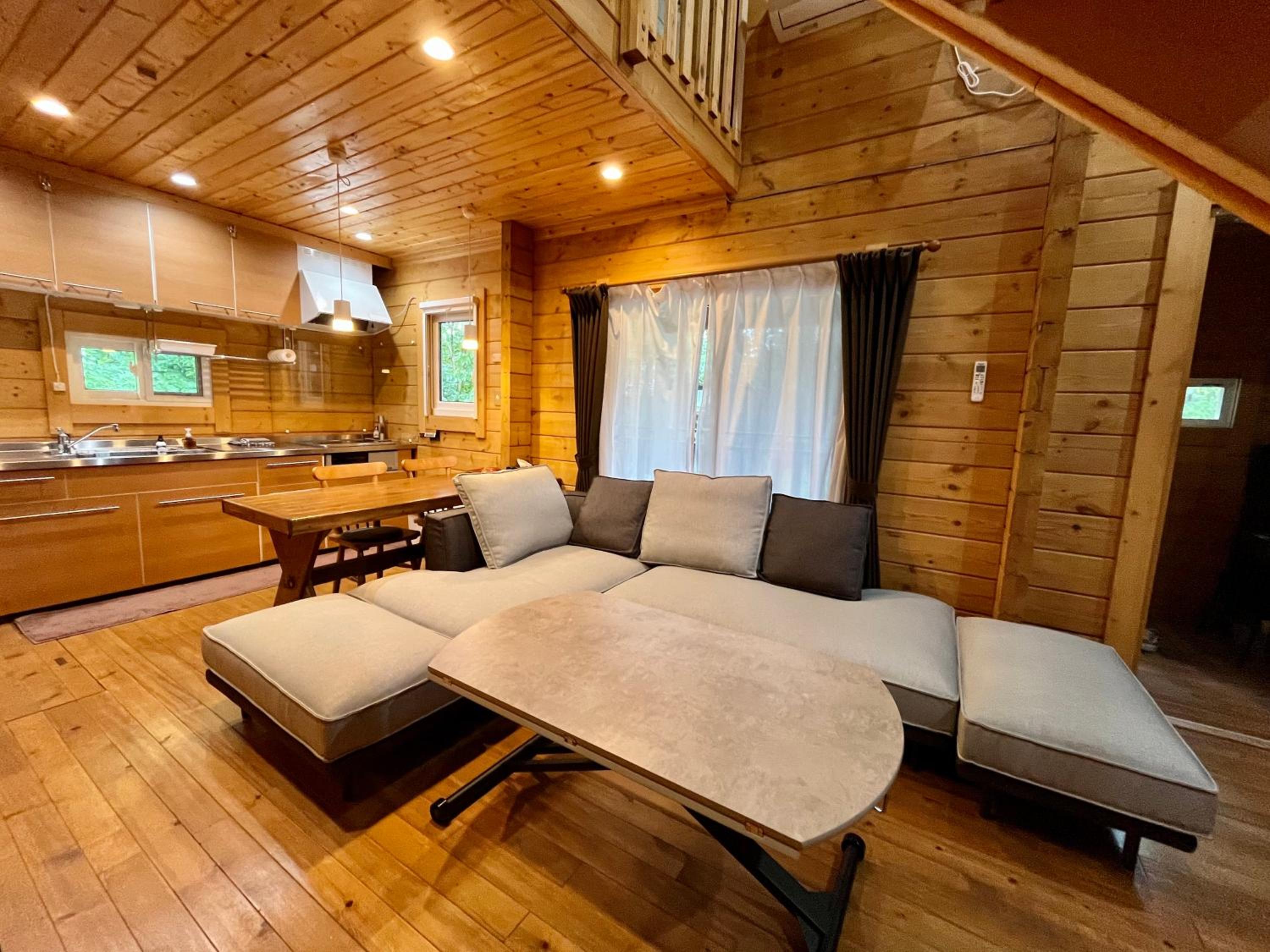 HAL Cottage