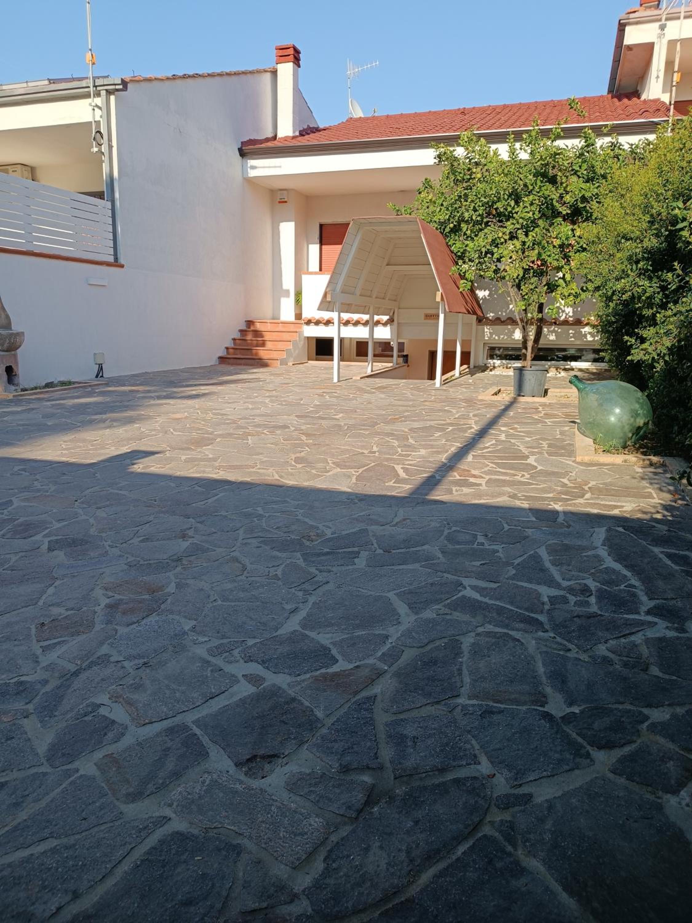 Photo 24