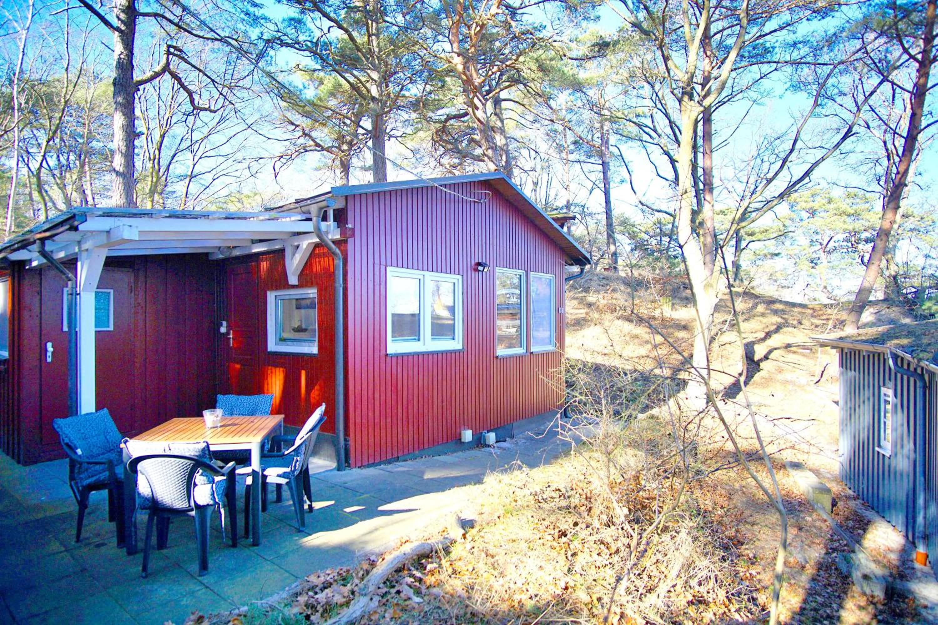 Strandnaher Ferienbungalow mit Terrasse - Chalet Ostsee Nr 49