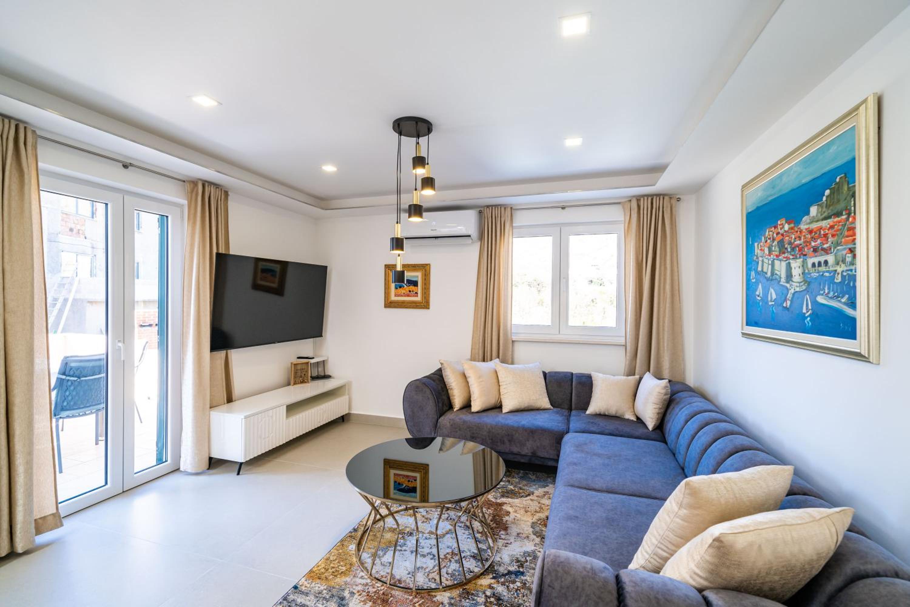 Villa Petmat - with private pool and 6 bedrooms