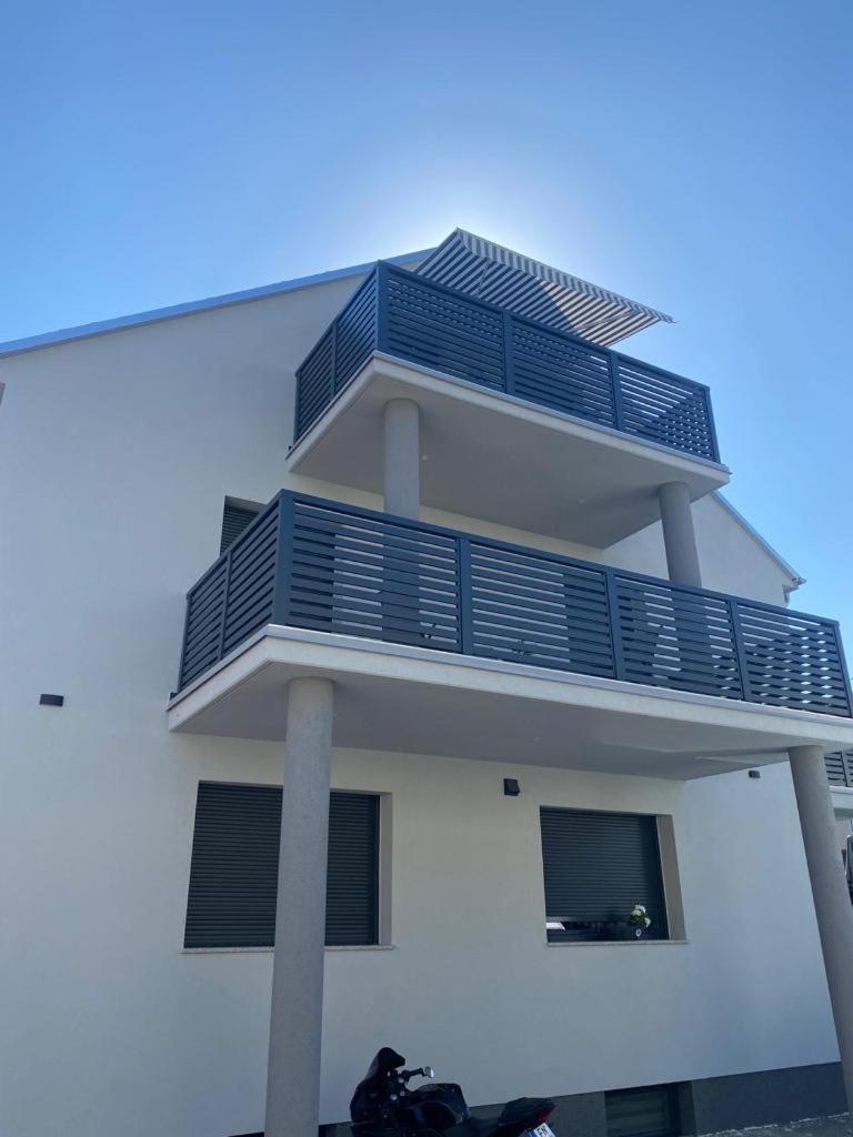 Wohnoffice mit Übernachtungsmöglichkeit Residenz Manzell Kiba 24