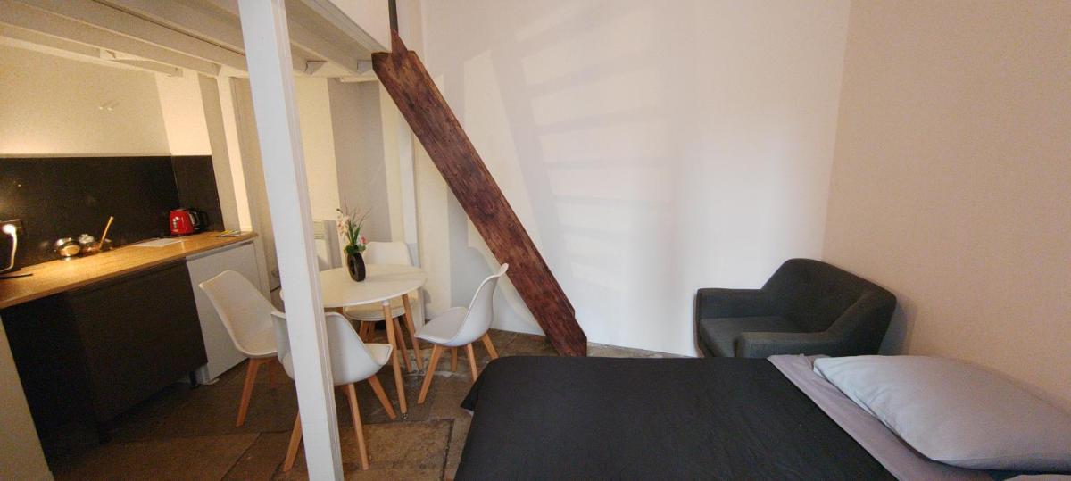 Montpellier Vacations - Palais des Rois d'Aragon - Property Image 4