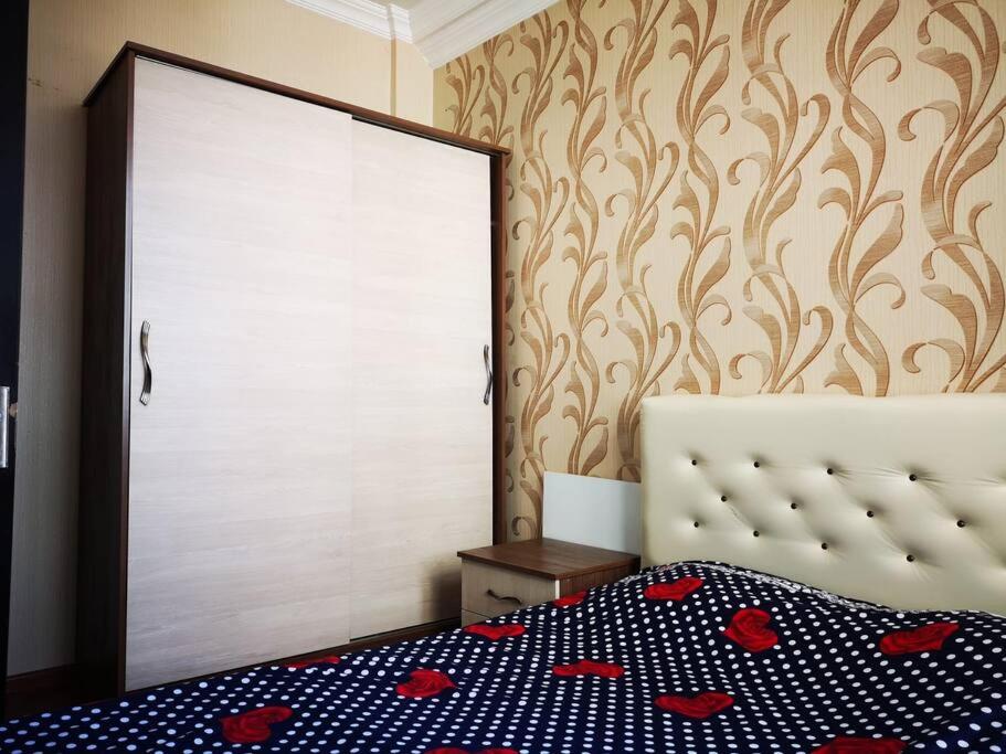 2 bedroom apartment with panoramic city view view 3