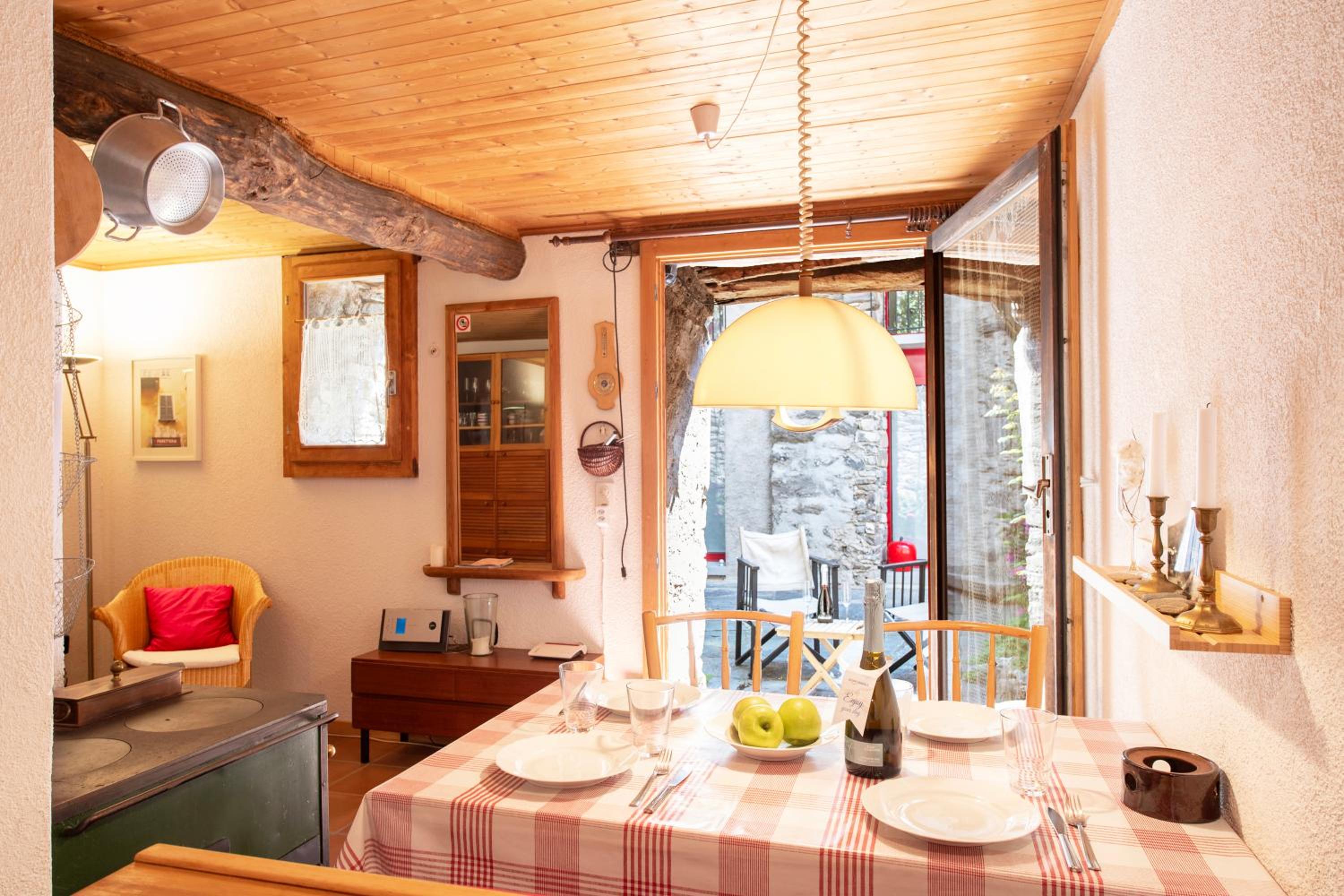 Rustico Stock with free wifi- Happy Rentals