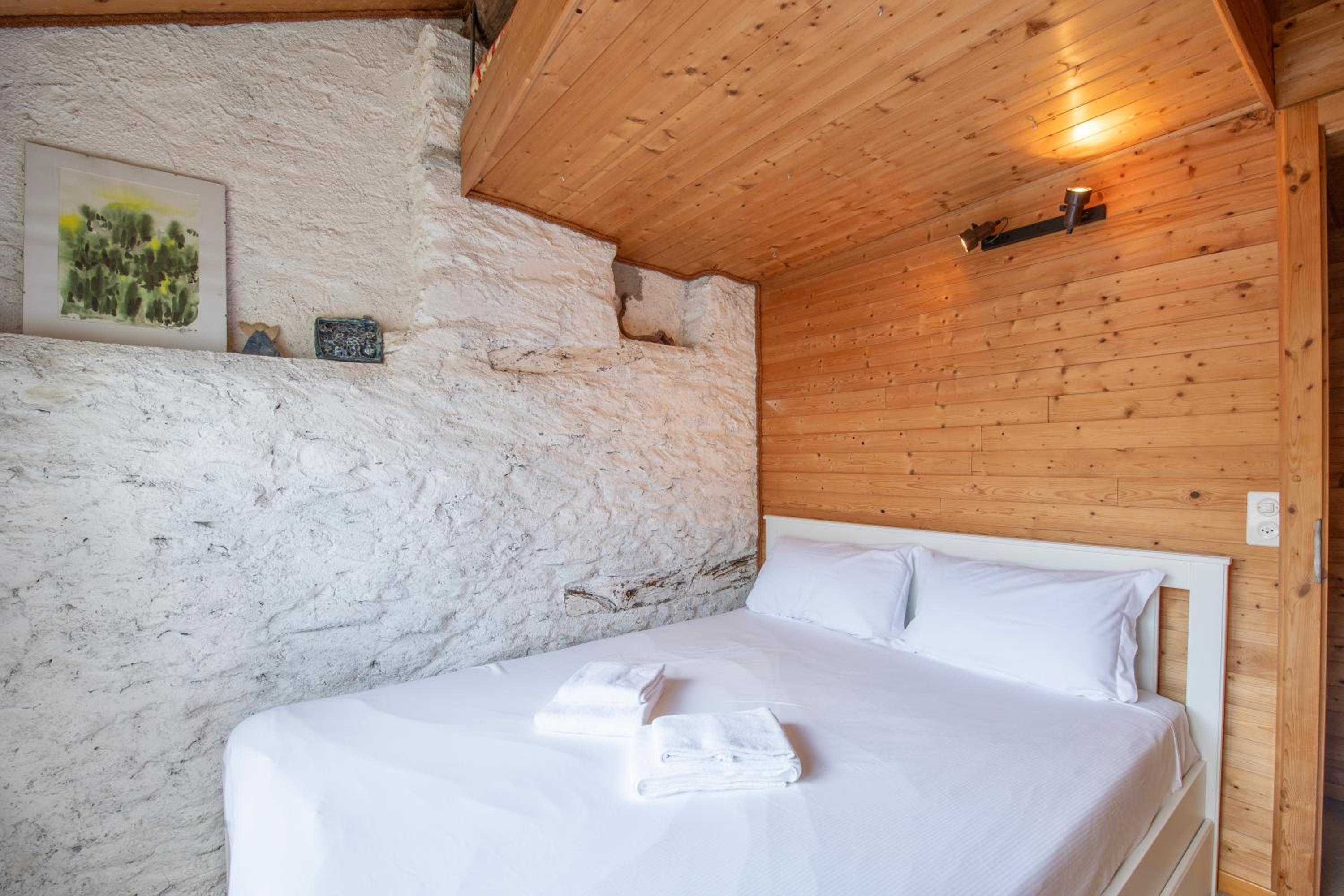 Rustico Stock with free wifi- Happy Rentals