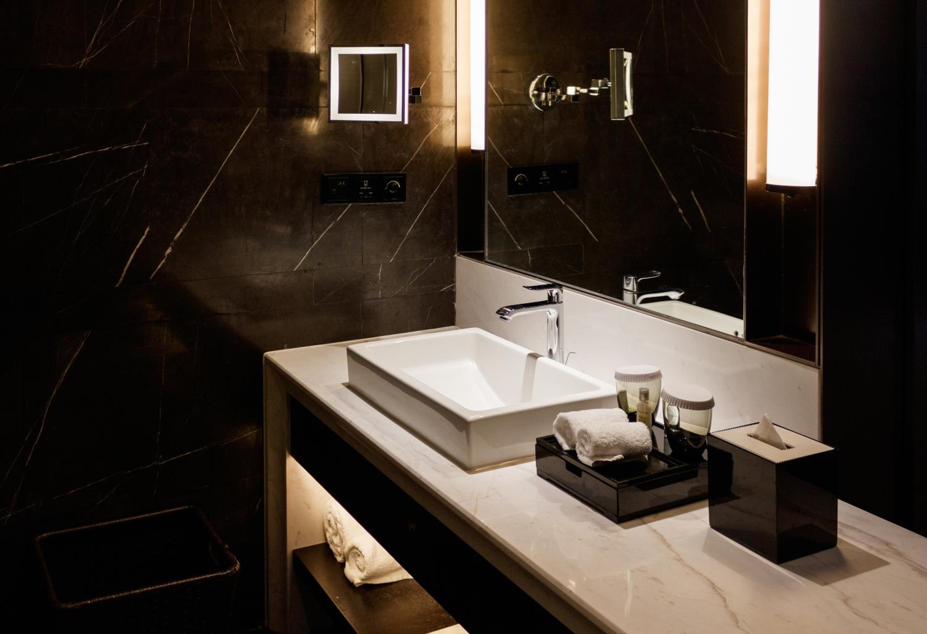 Hilton Ningbo Dongqian Lake