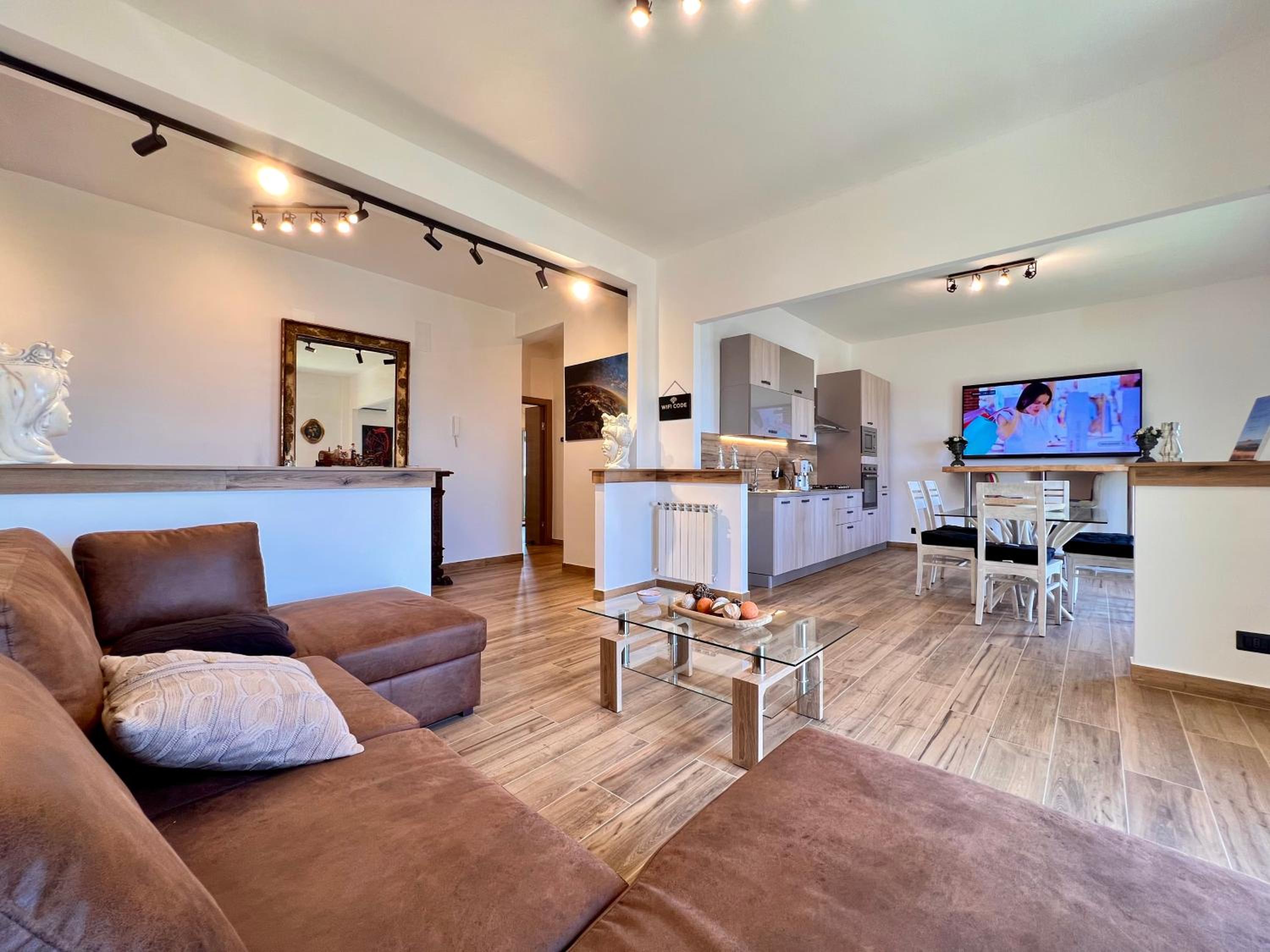Carrubba's luxury home view 5