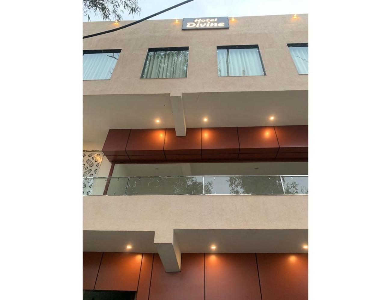 Hotel Divine, Mathura view 4