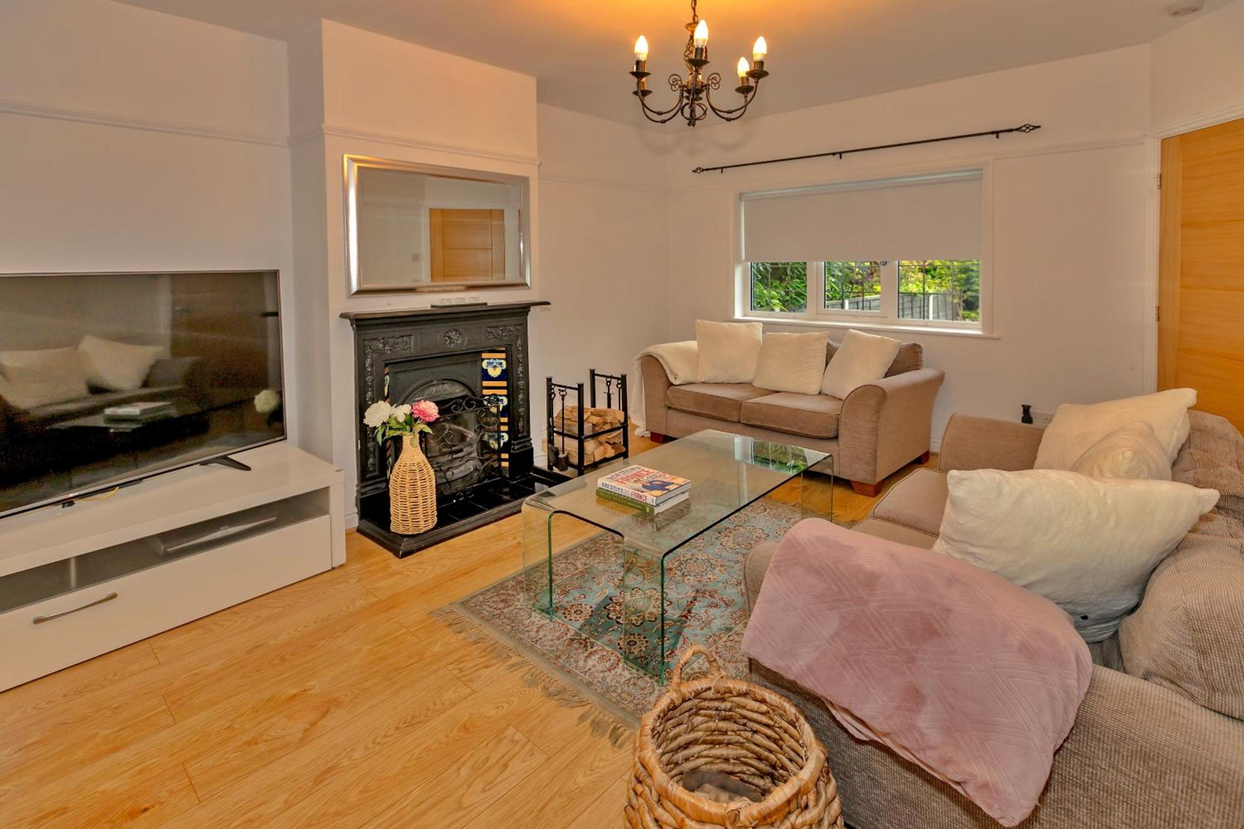 Finest Retreats - DeBarnes House