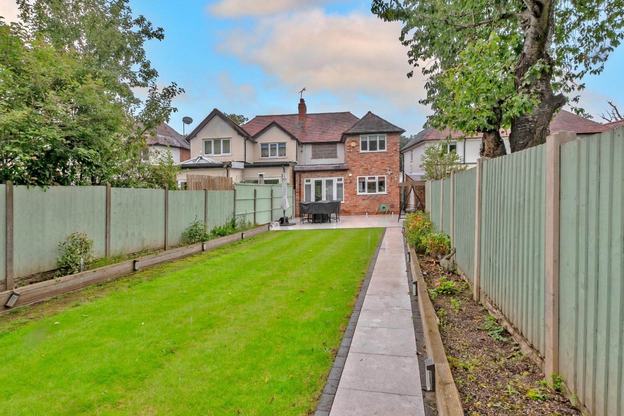 Finest Retreats - DeBarnes House
