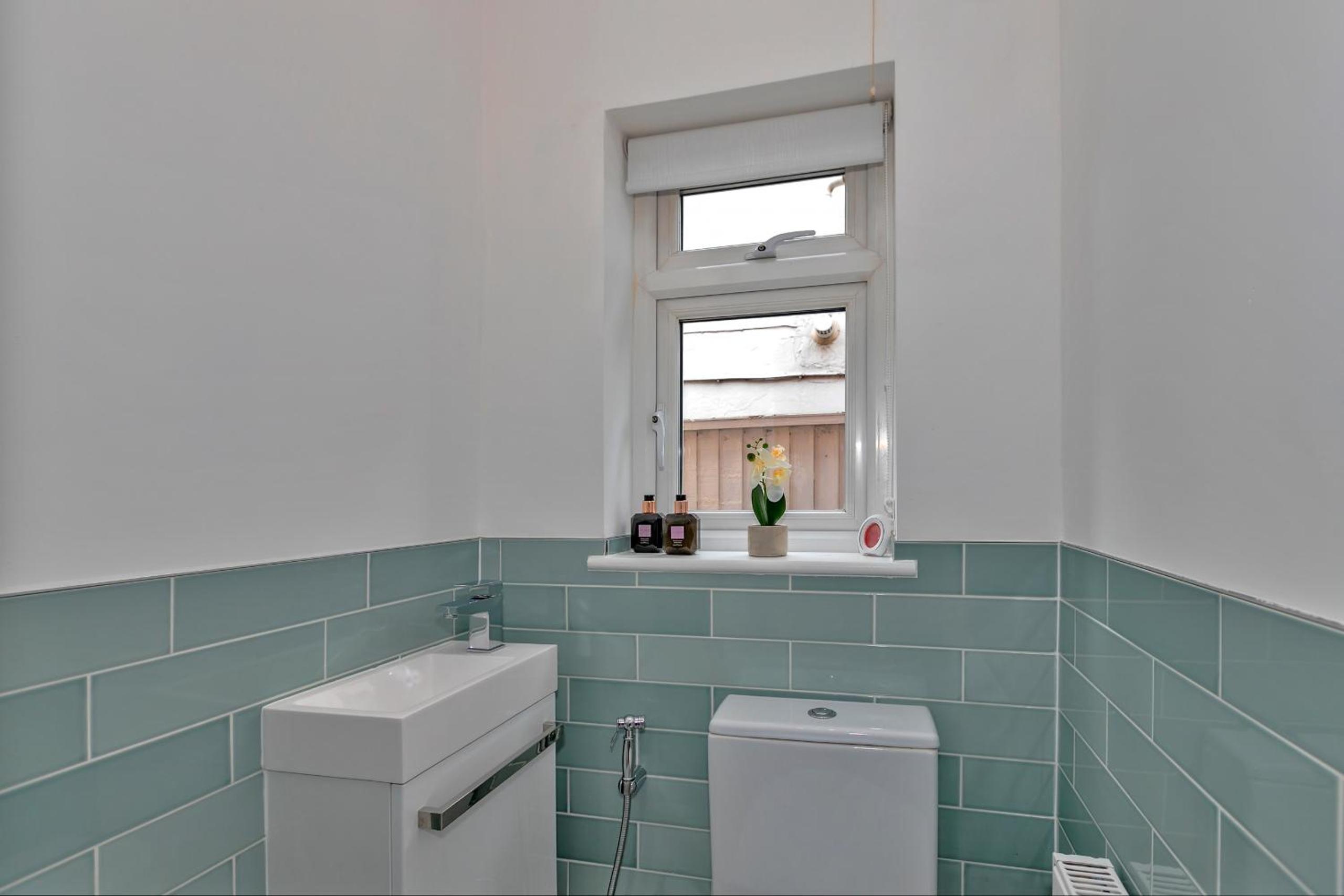 Finest Retreats - DeBarnes House