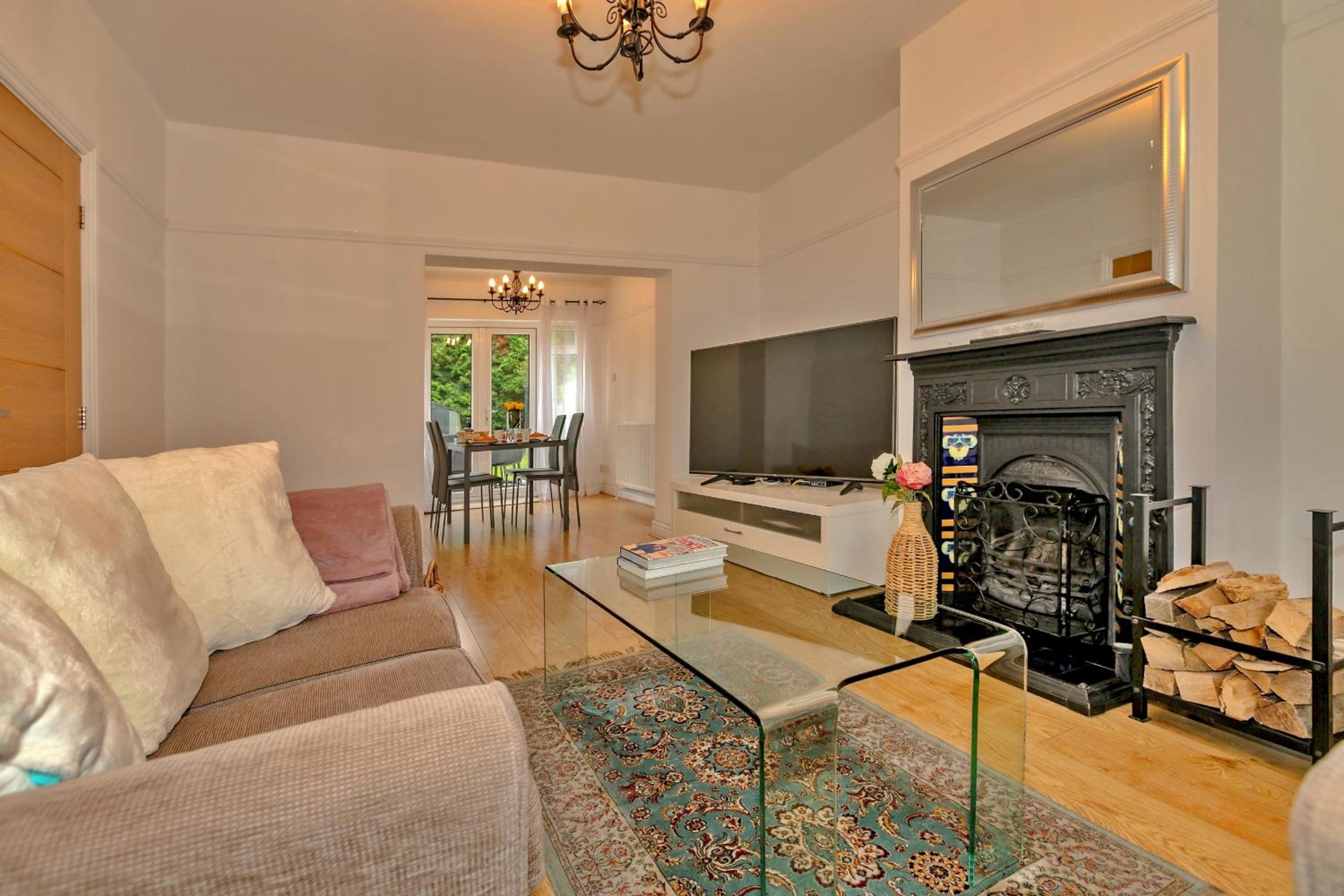 Finest Retreats - DeBarnes House