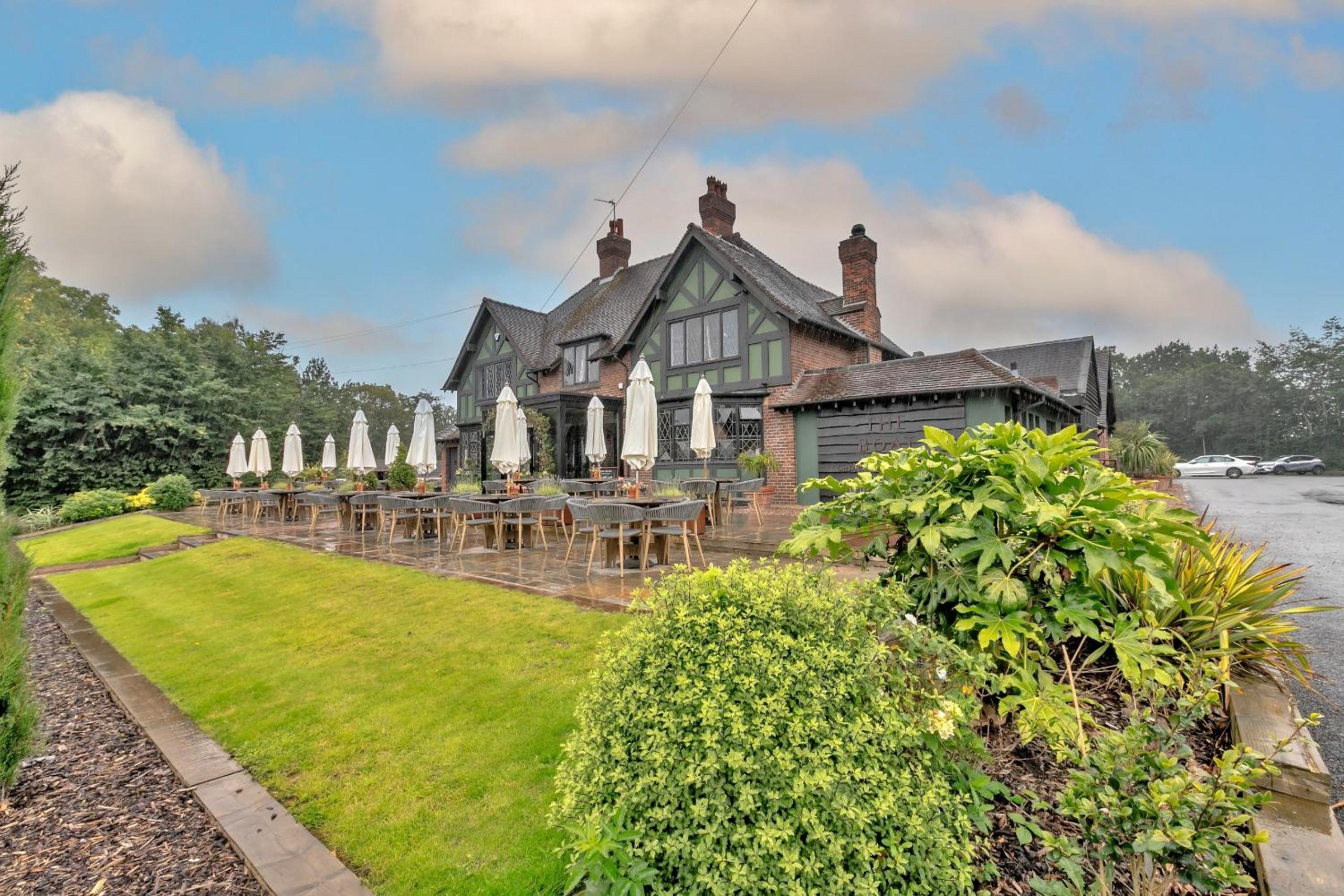 Finest Retreats - DeBarnes House