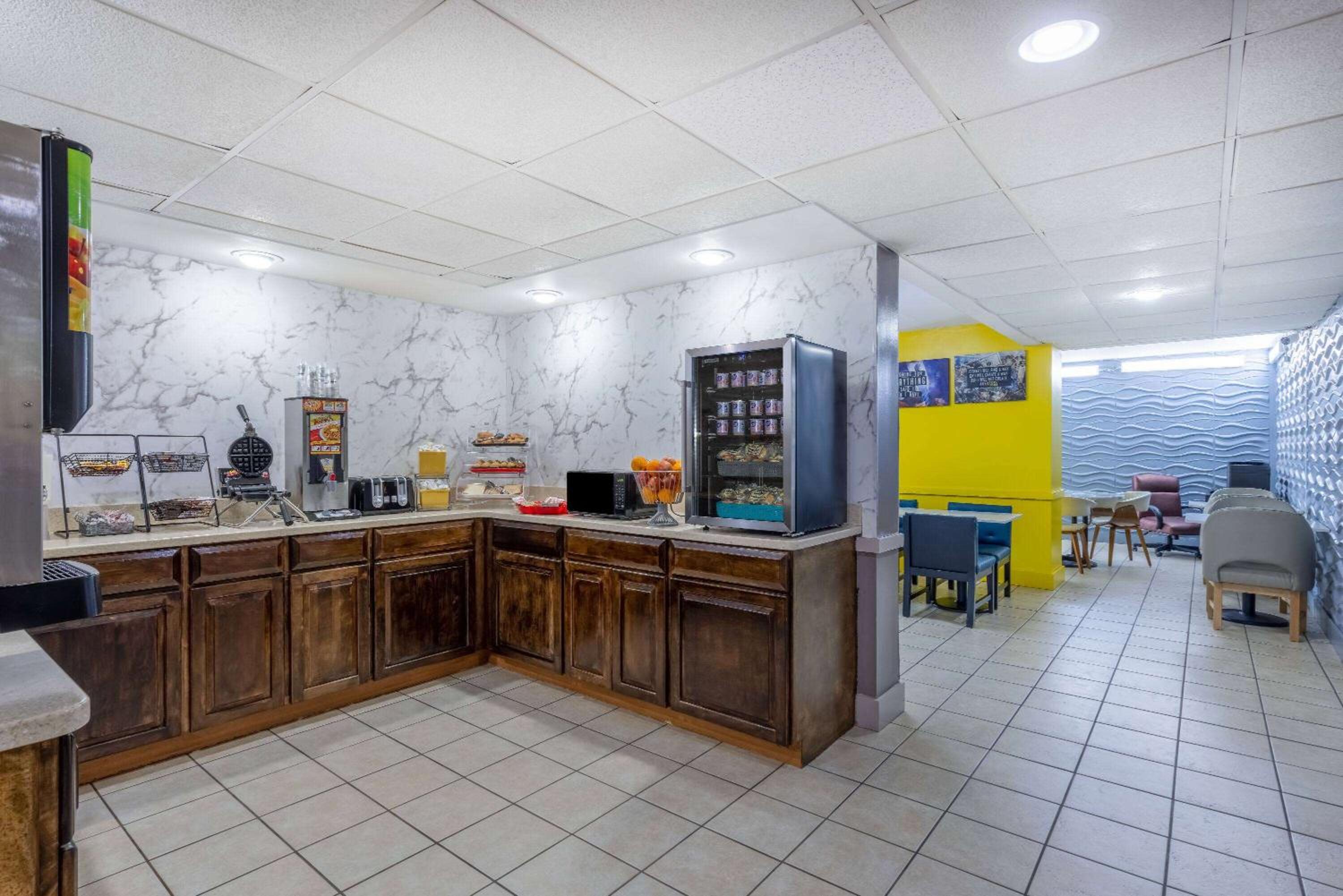 Fayetteville Vacations - Days Inn Suites by Wyndham Fort Bragg/Cross Creek Mall - Property Image 68