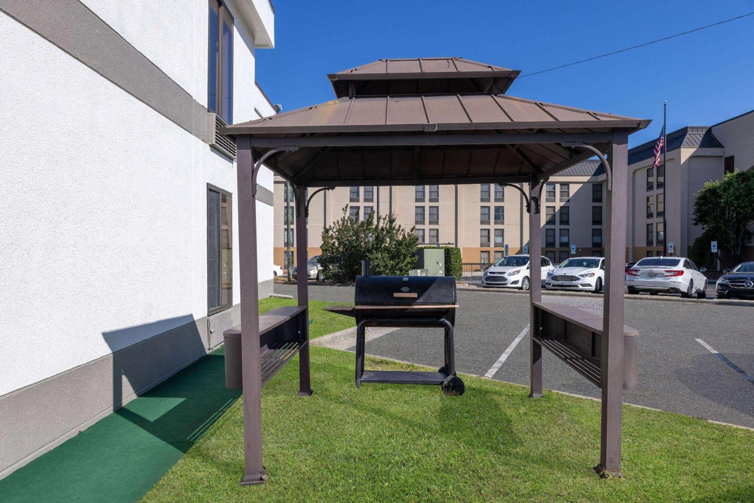 Fayetteville Vacations - Days Inn Suites by Wyndham Fort Bragg/Cross Creek Mall - Property Image 58