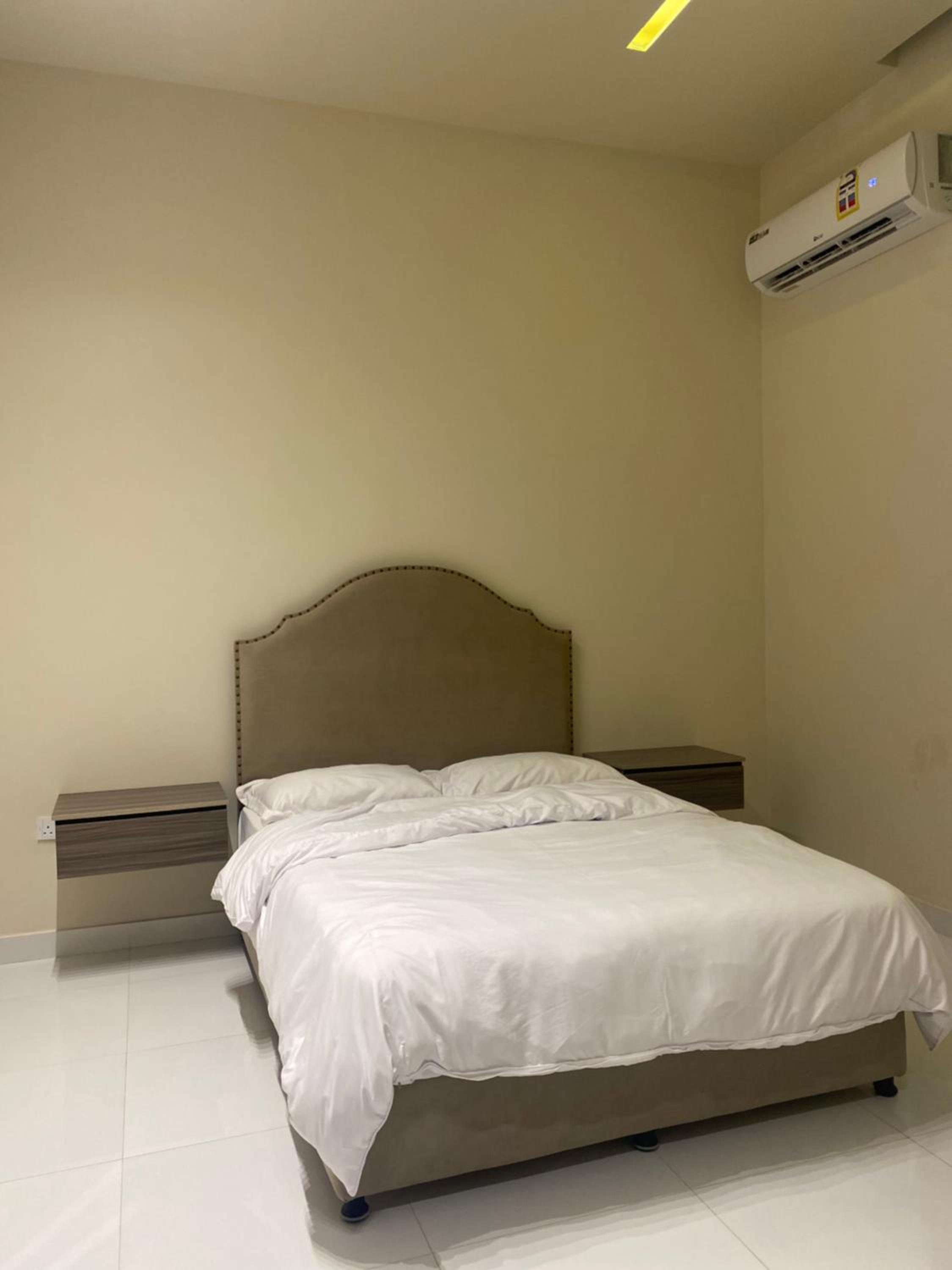 Rateel Apartments