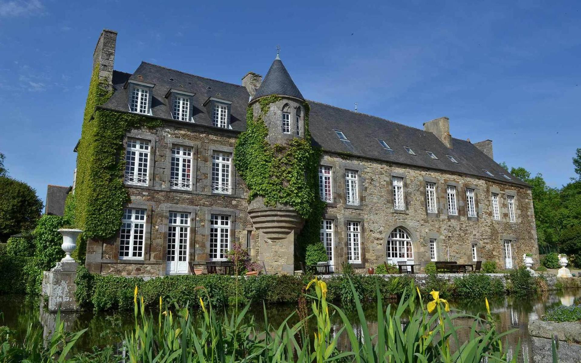 Château de la Motte Beaumanoir view 5