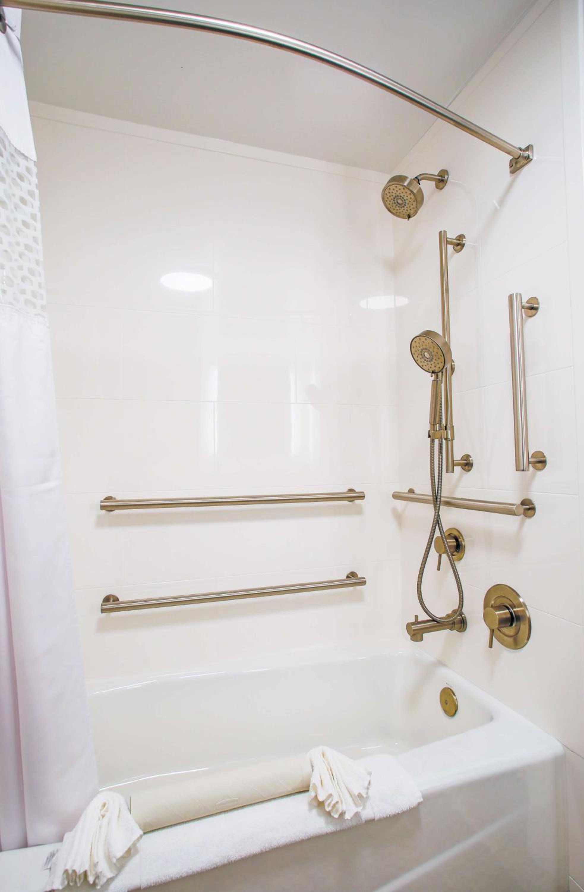 Prescott Vacations - Hampton Inn Prescott - Property Image 12