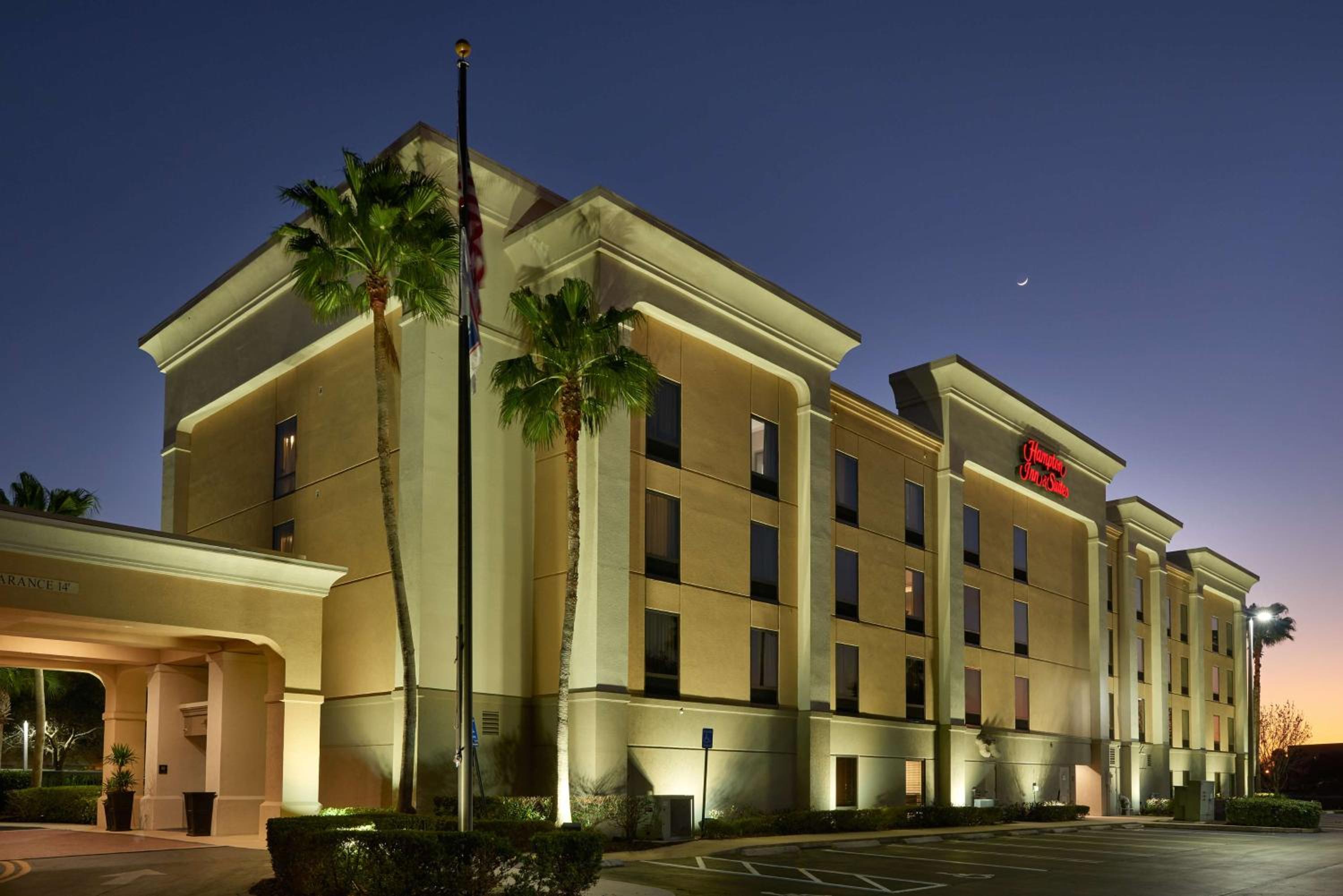 West Palm Beach Vacations - Hampton Inn  Suites Port St. Lucie - Property Image 12