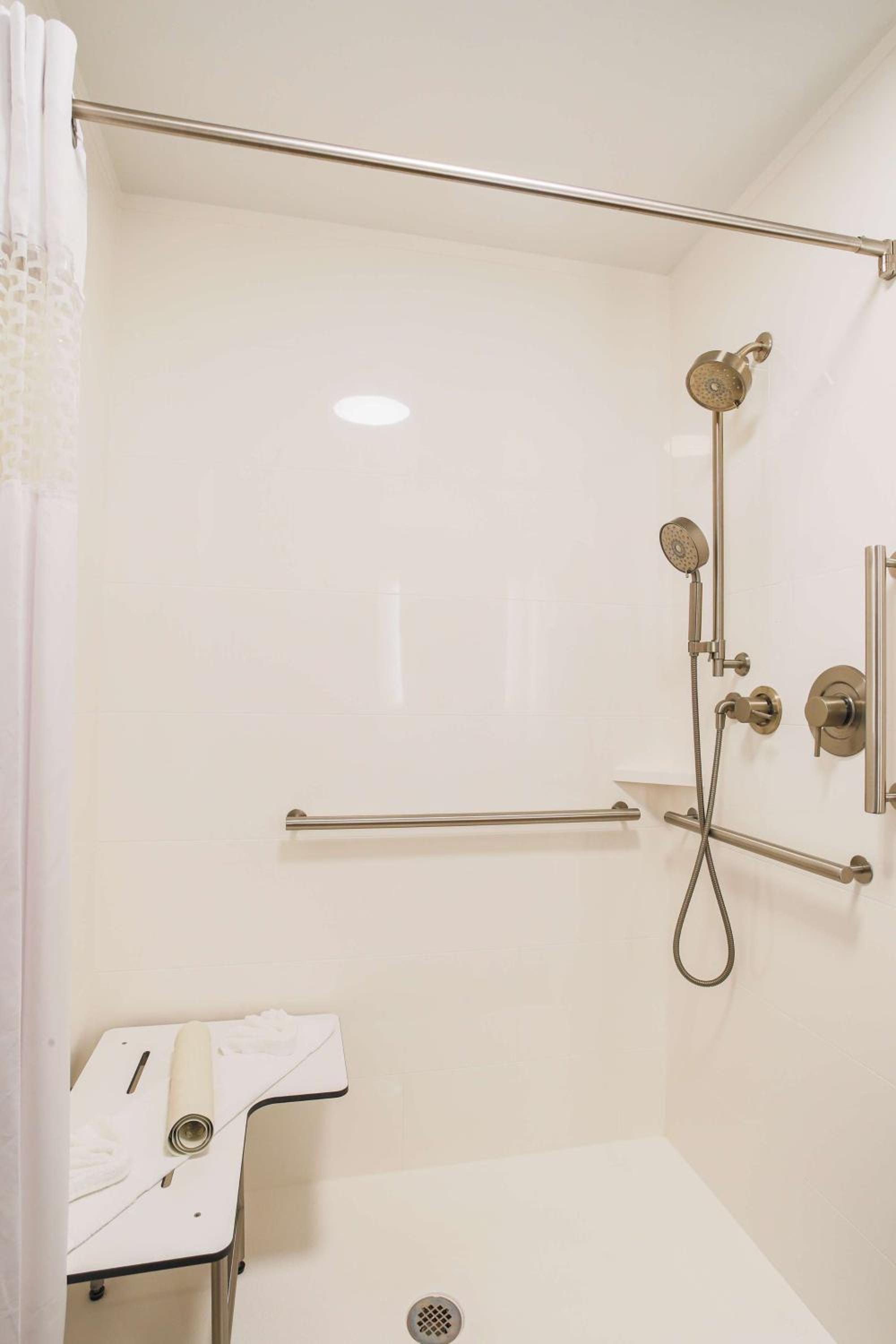 Prescott Vacations - Hampton Inn Prescott - Property Image 18