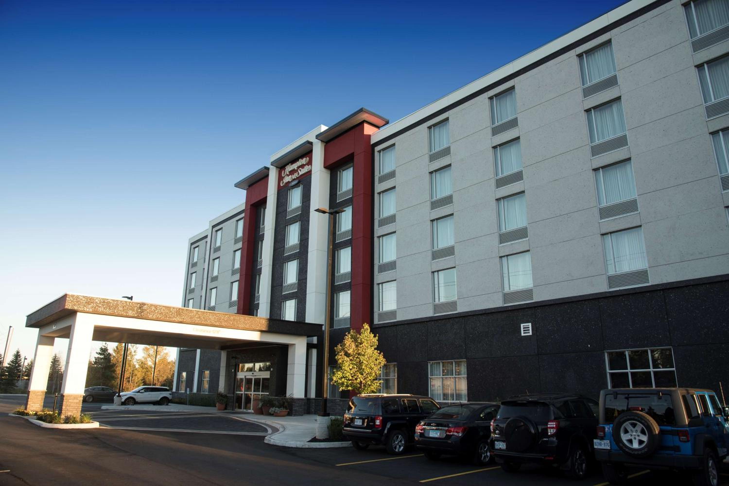 Thunder Bay Vacations - Hampton Inn Suites by Hilton Thunder Bay - Property Image 29