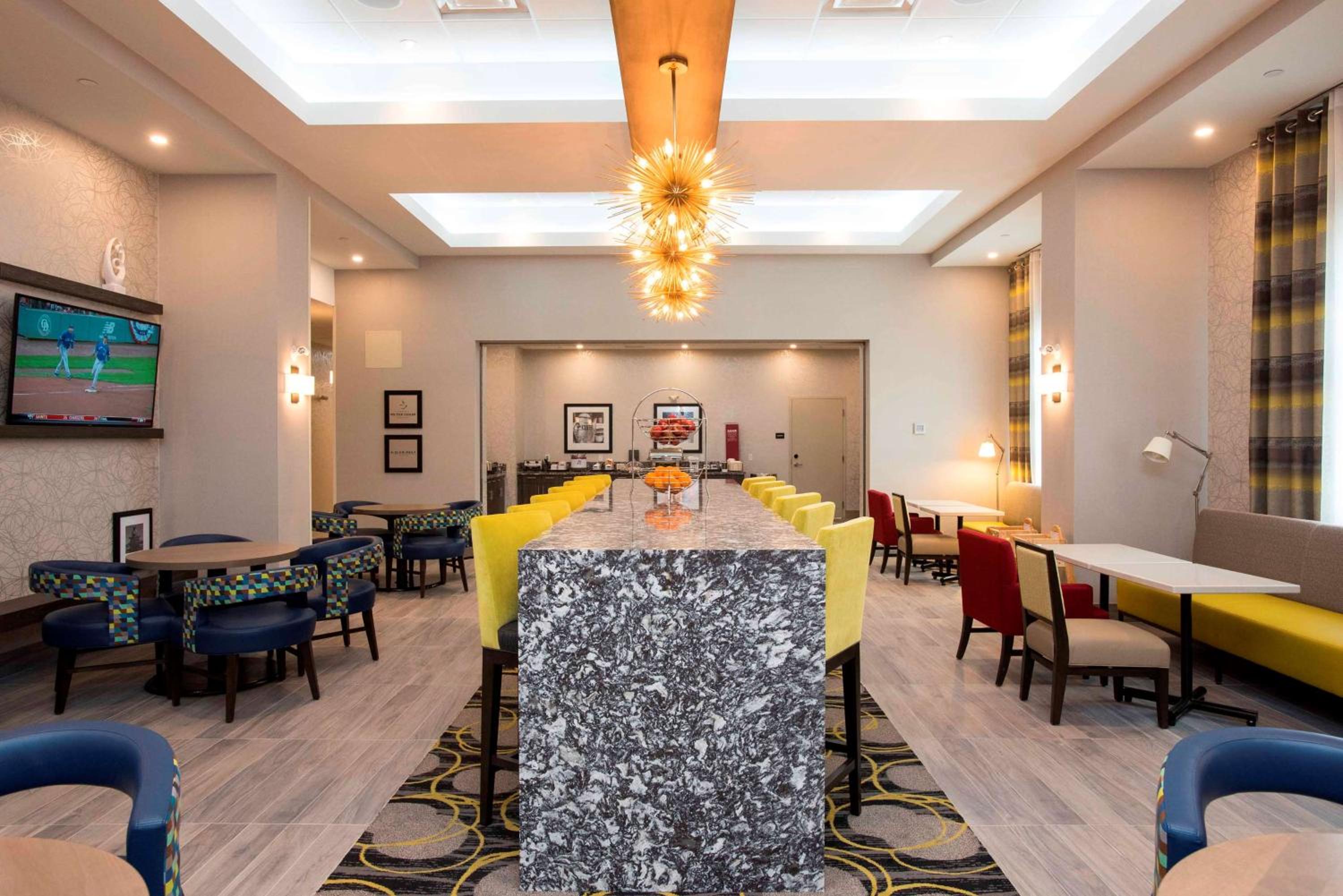 Thunder Bay Vacations - Hampton Inn Suites by Hilton Thunder Bay - Property Image 28