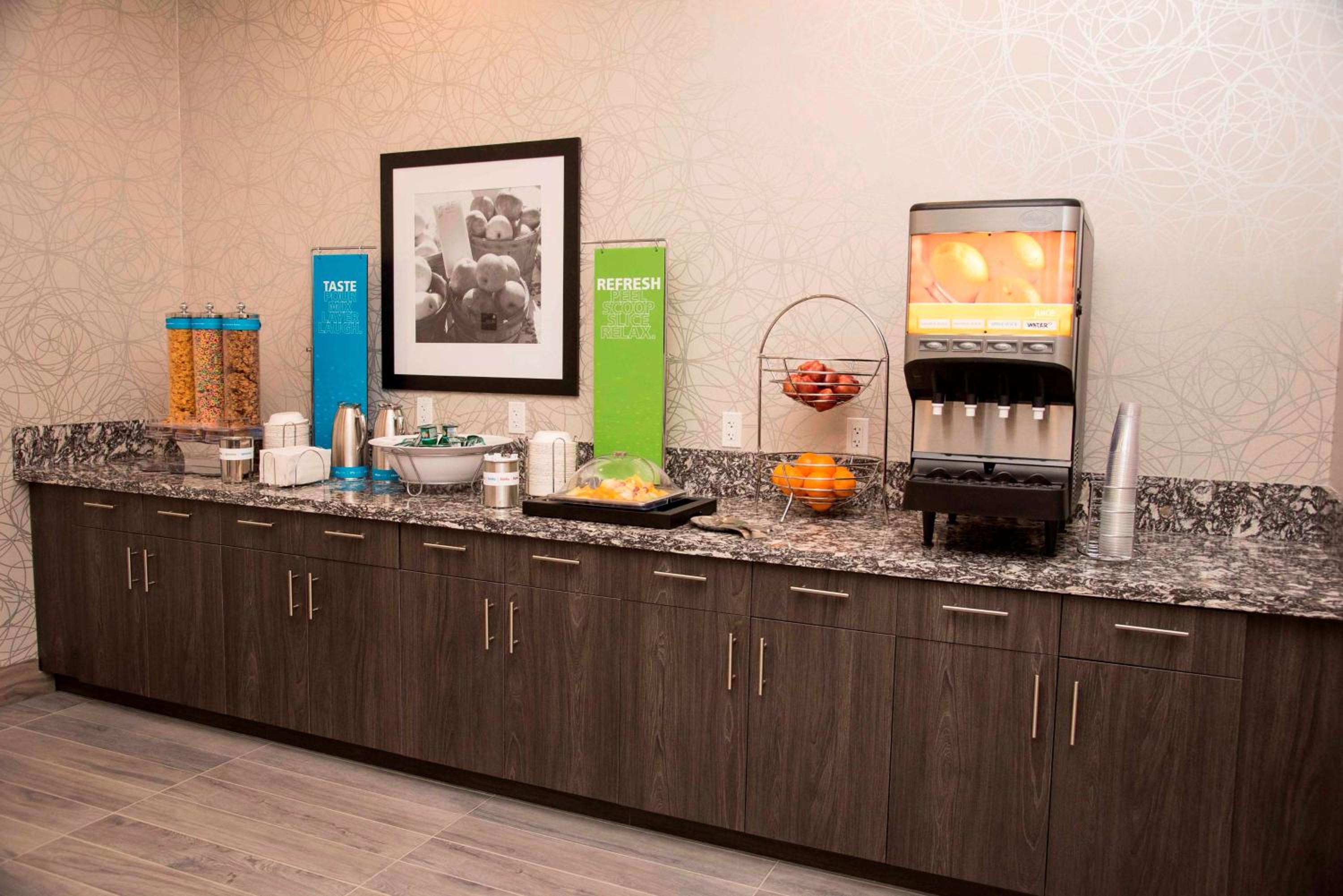 Thunder Bay Vacations - Hampton Inn Suites by Hilton Thunder Bay - Property Image 36