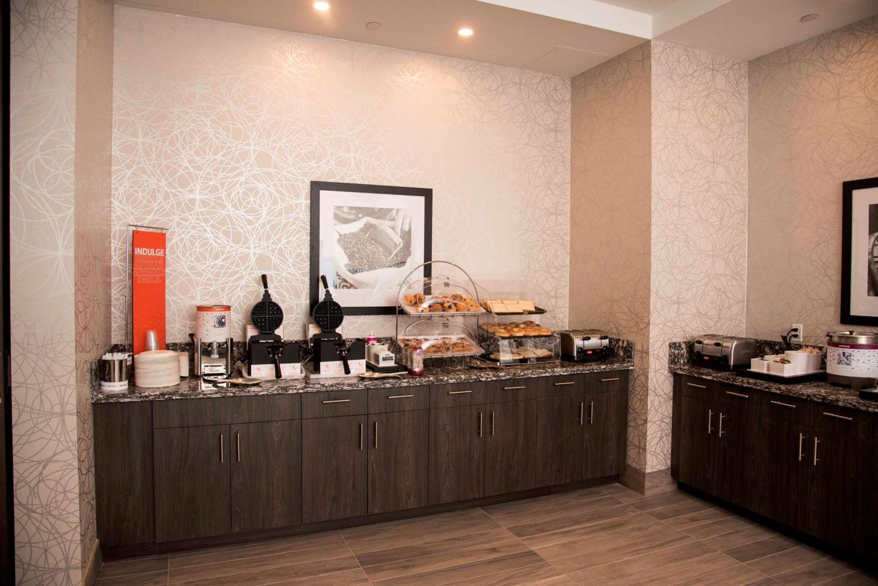 Thunder Bay Vacations - Hampton Inn Suites by Hilton Thunder Bay - Property Image 21