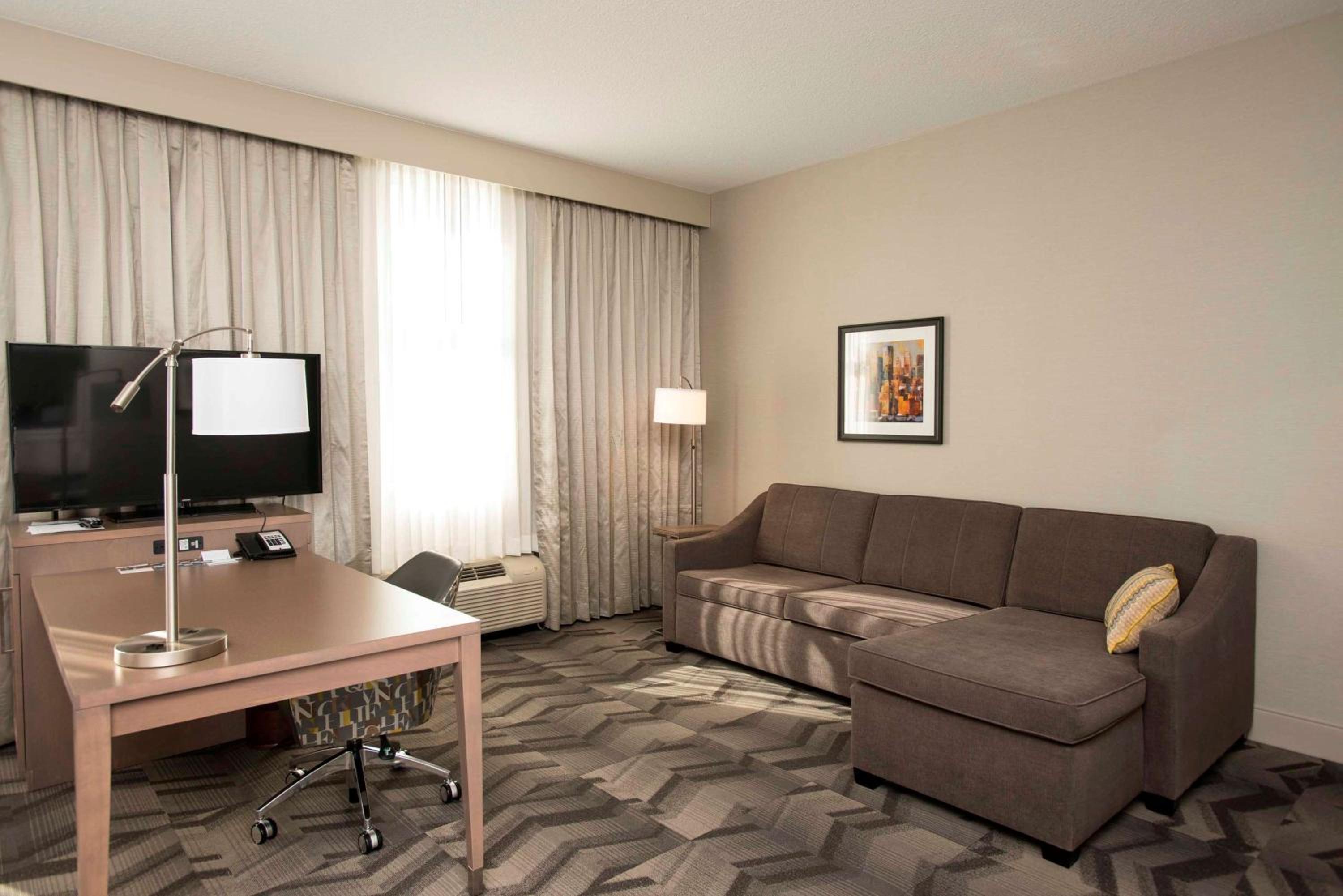 Thunder Bay Vacations - Hampton Inn Suites by Hilton Thunder Bay - Property Image 39