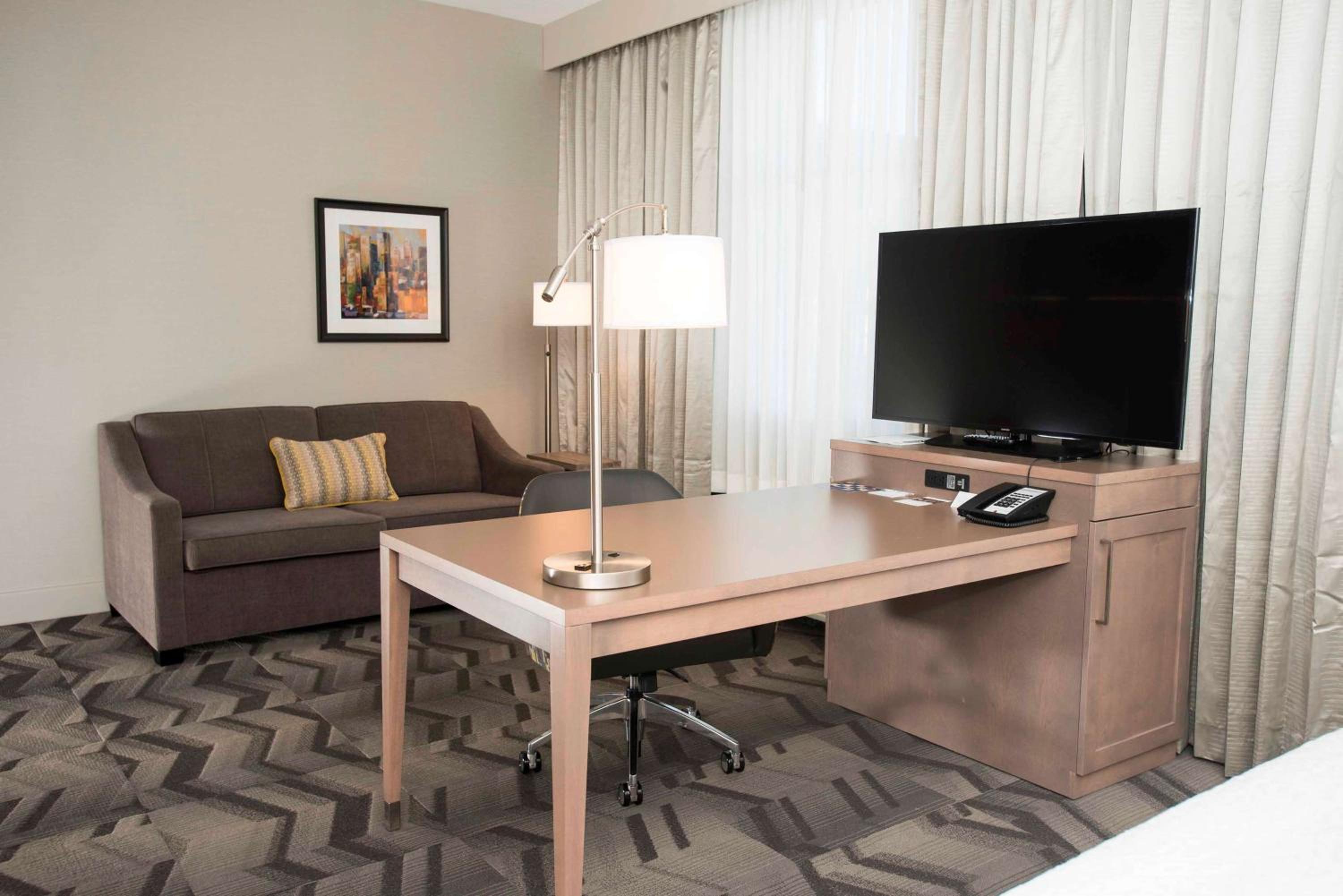 Thunder Bay Vacations - Hampton Inn Suites by Hilton Thunder Bay - Property Image 19