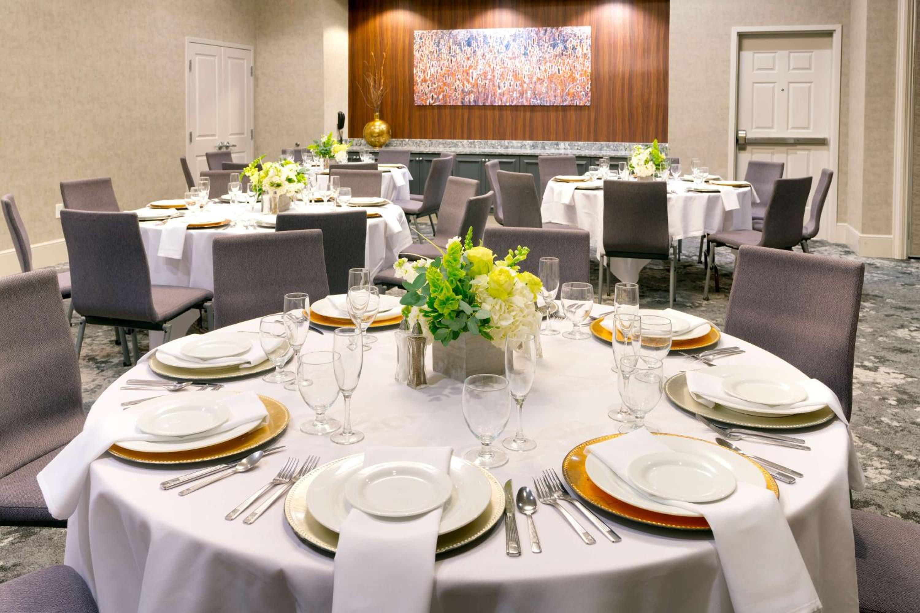 Idaho Falls Vacations - Hilton Garden Inn Idaho Falls - Property Image 3