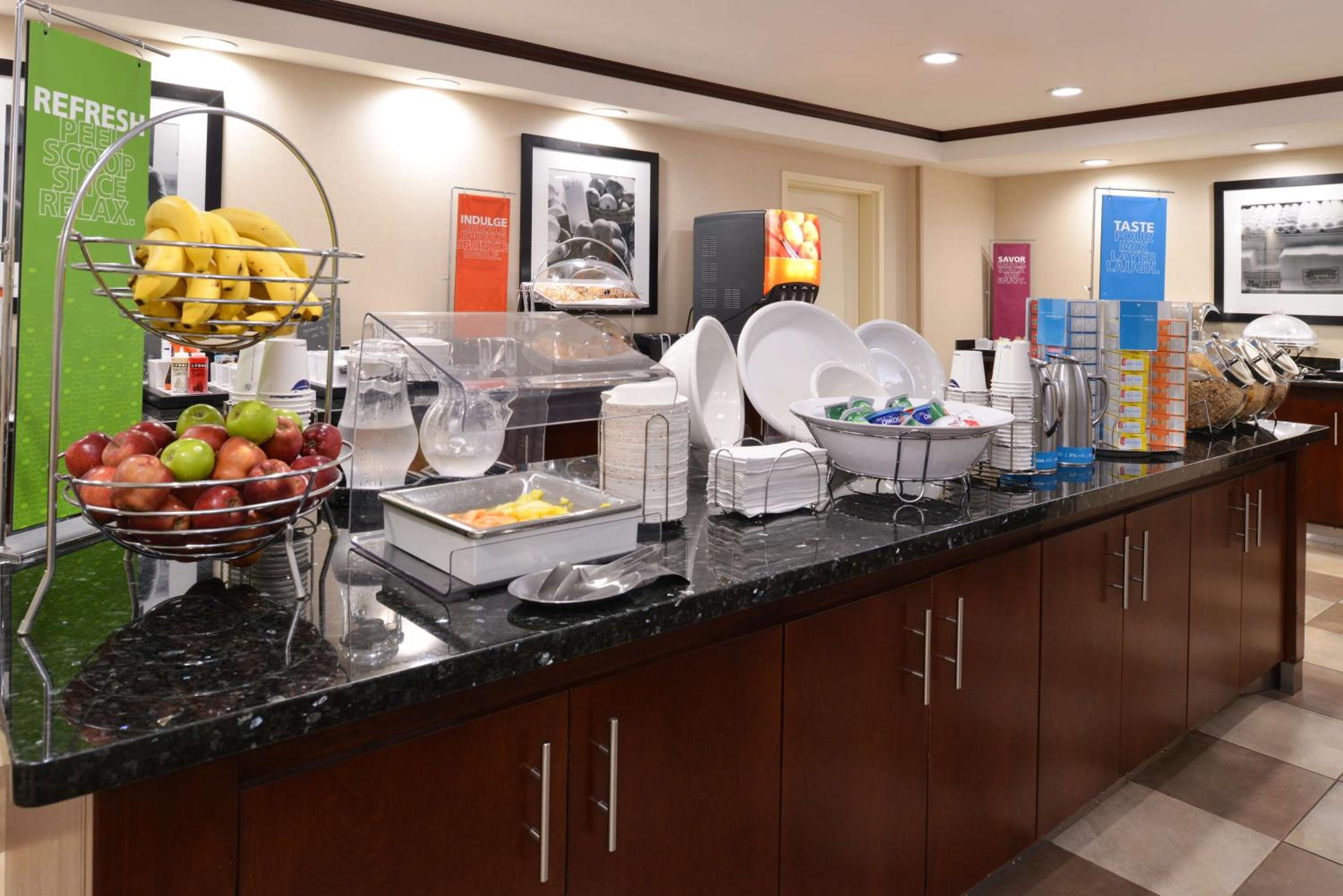 Alpine Vacations - Hampton Inn Alpine - Property Image 7