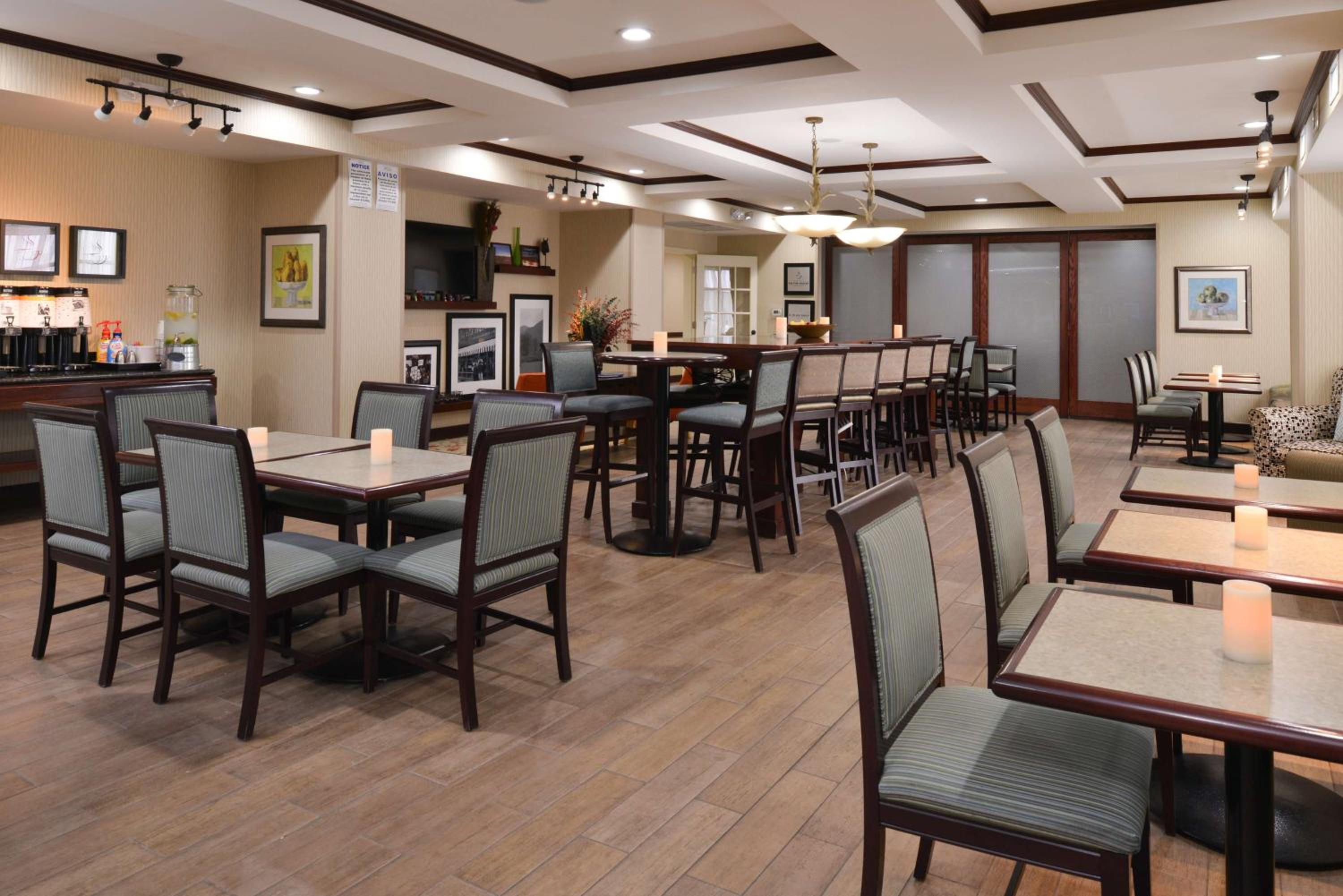 Alpine Vacations - Hampton Inn Alpine - Property Image 8