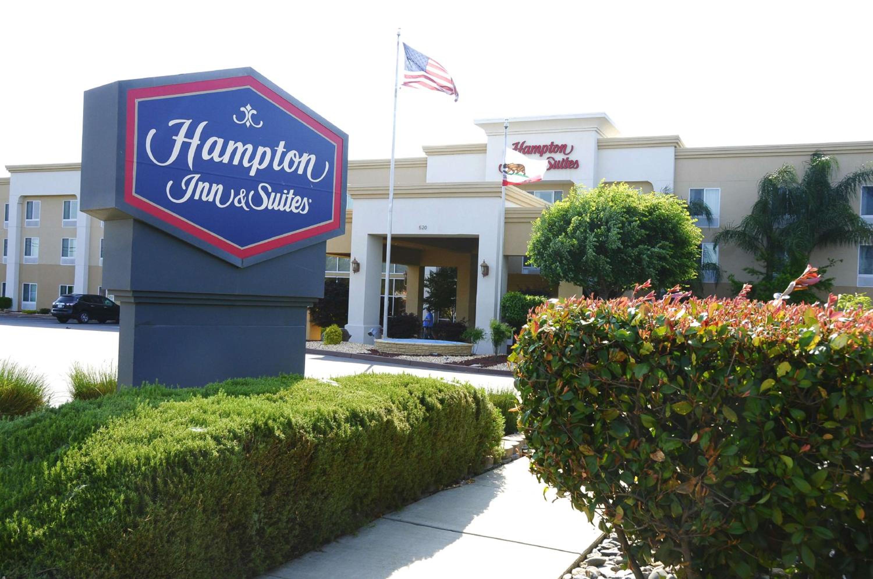Red Bluff Vacations - Hampton Inn  Suites Red Bluff - Property Image 1