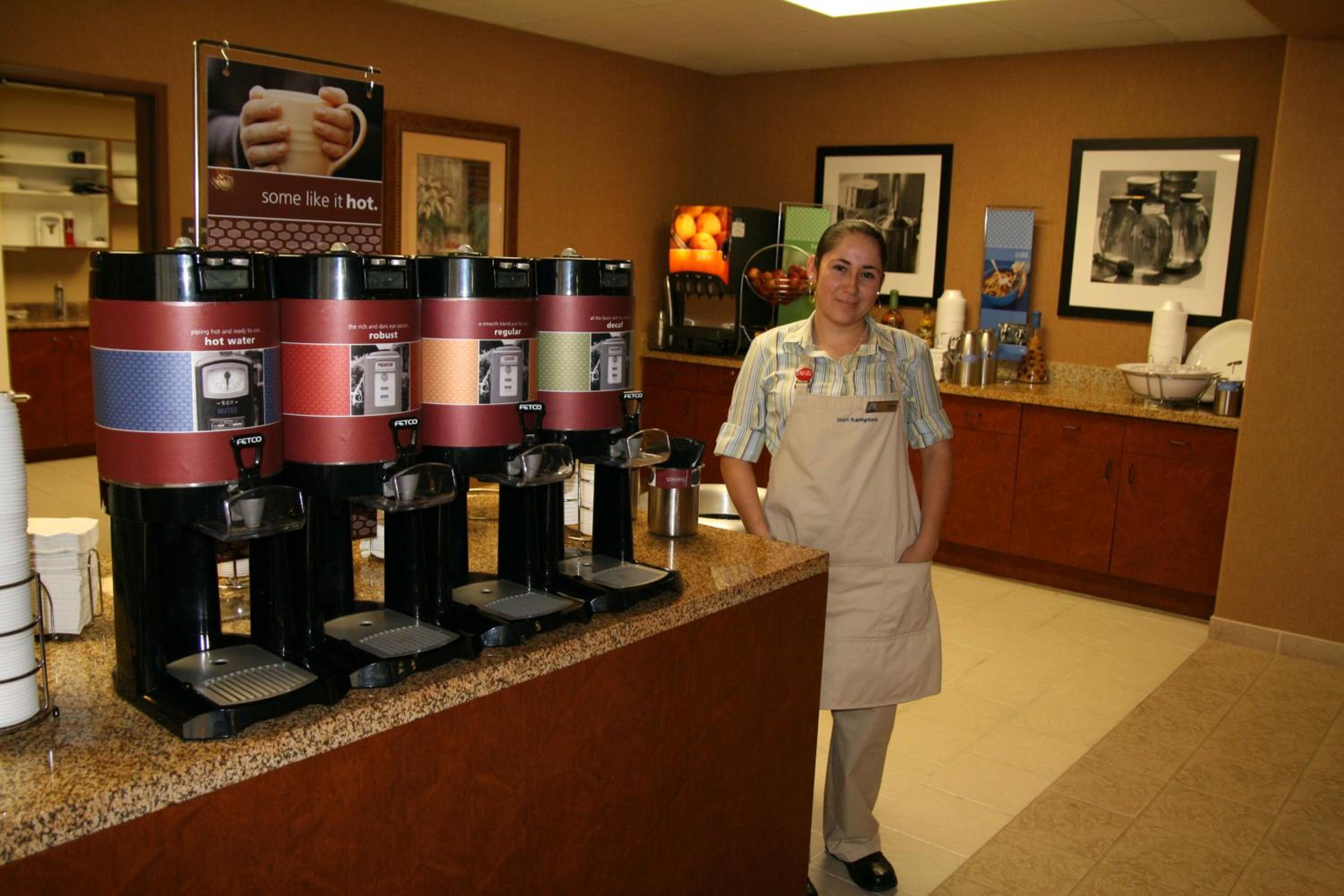 Red Bluff Vacations - Hampton Inn  Suites Red Bluff - Property Image 11