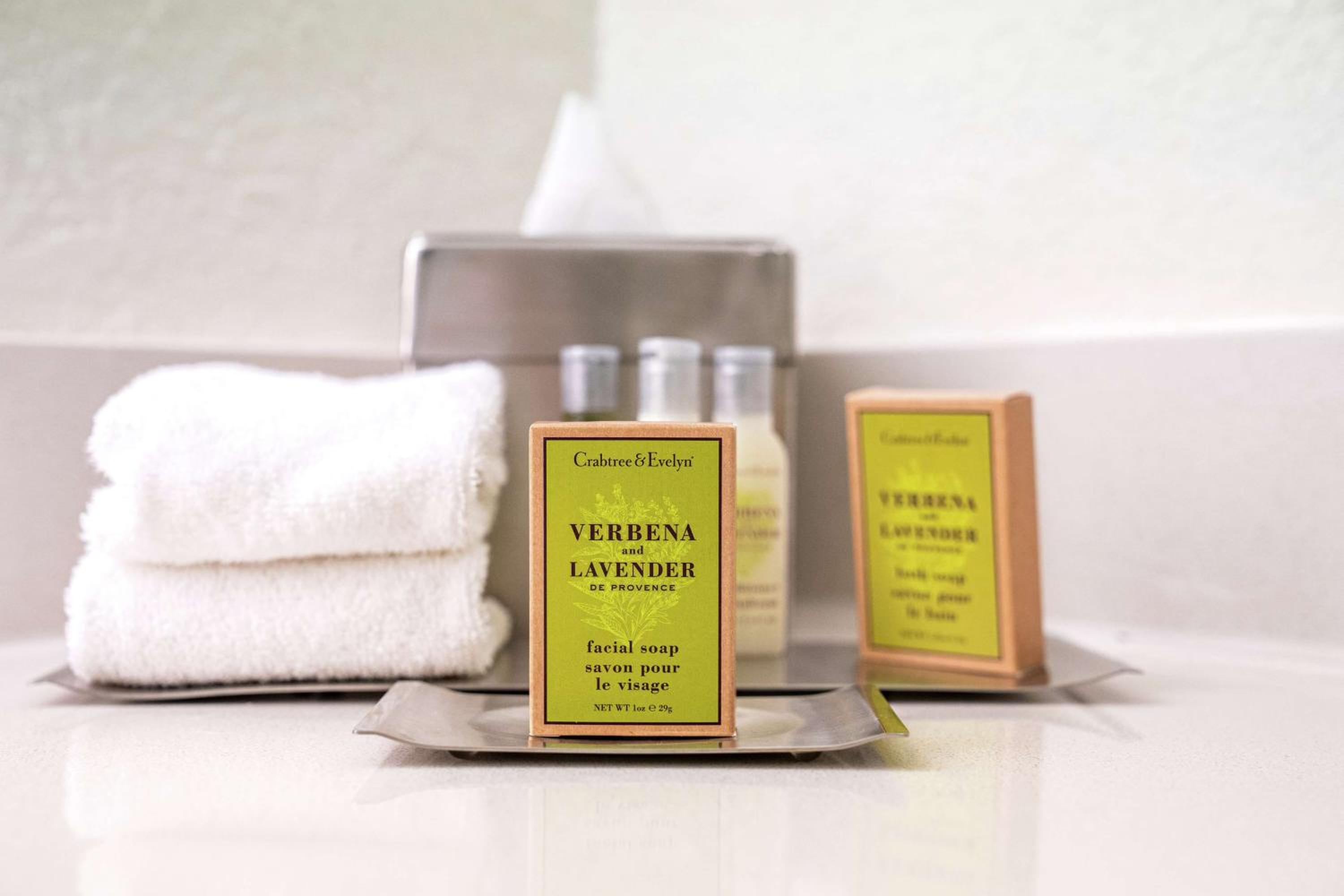 Kitchener Vacations - DoubleTree by Hilton Kitchener - Property Image 1