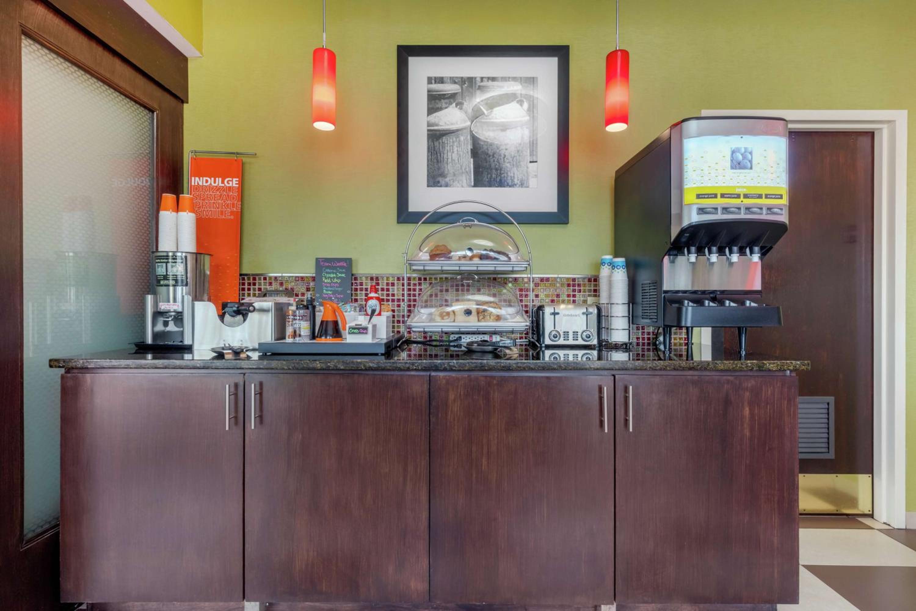 Hampton Inn Brookhaven - Property Image 25