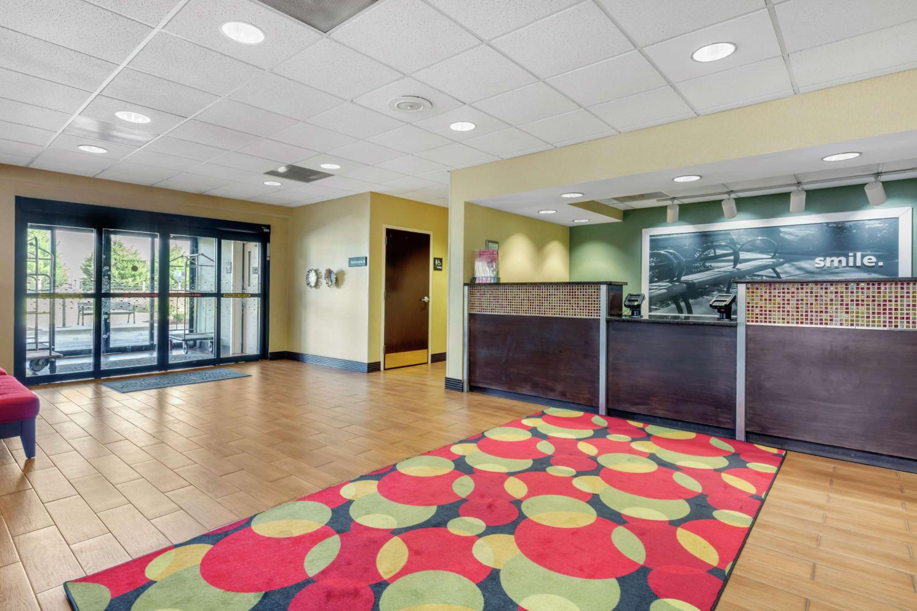 Hampton Inn Brookhaven - Property Image 15