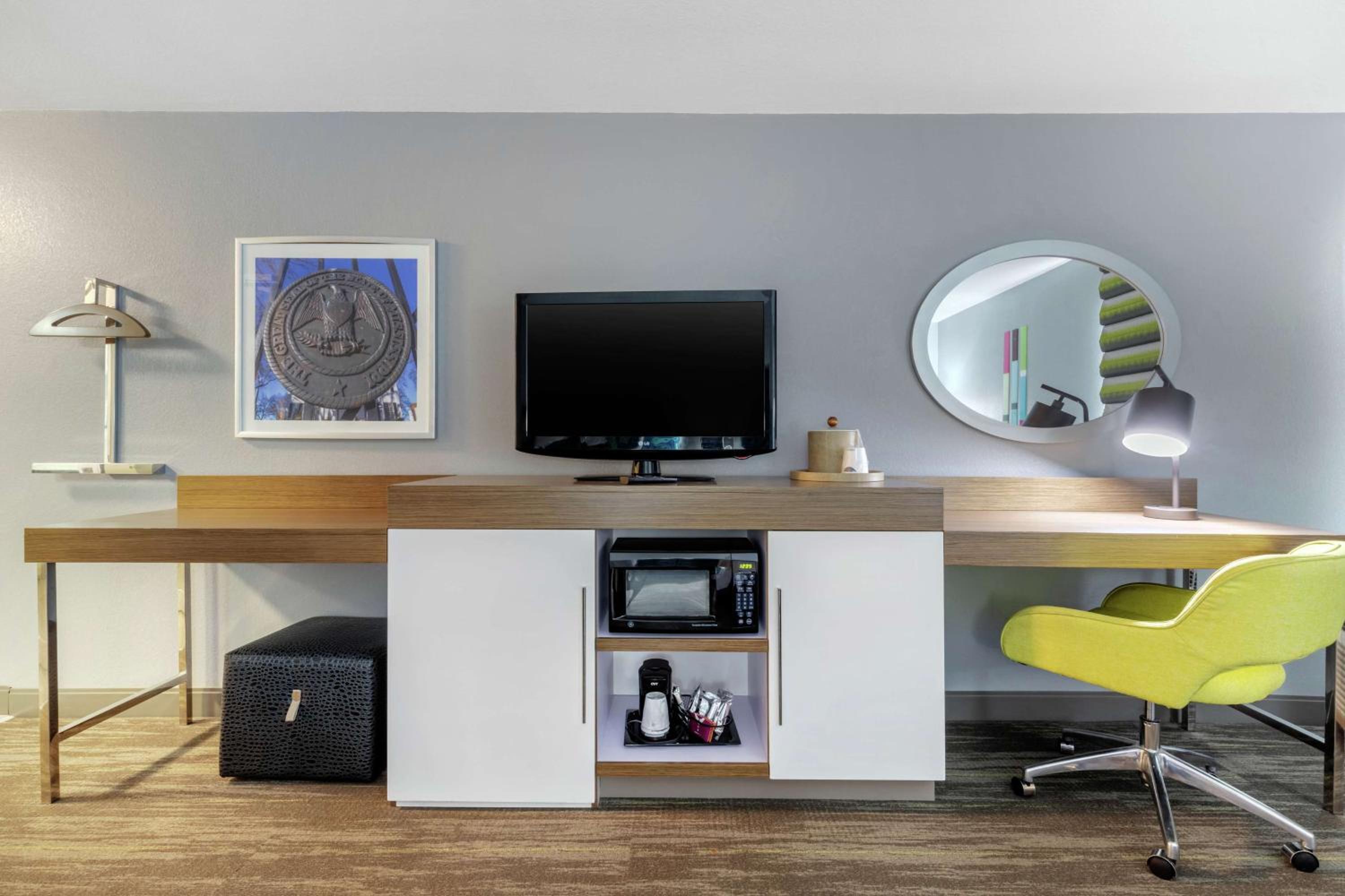 Hampton Inn Brookhaven - Property Image 14