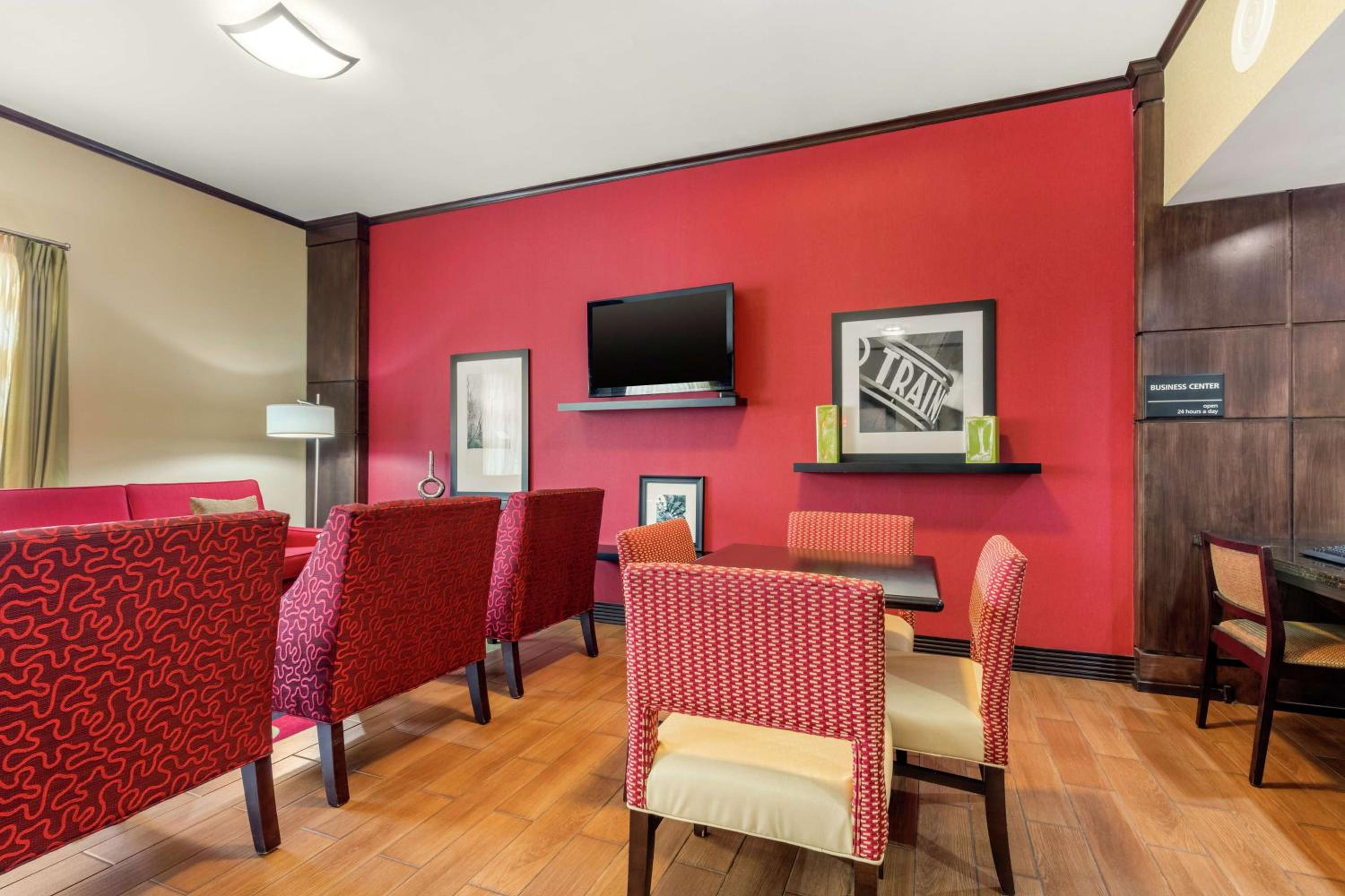 Hampton Inn Brookhaven - Property Image 5