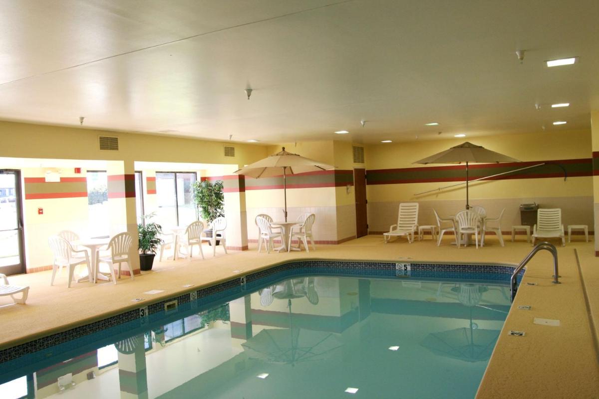 indoor pool