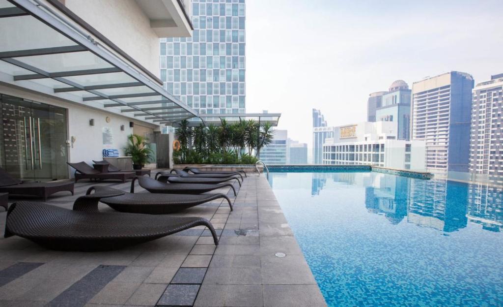 SUPER KING BED STUDIO walking distance to Petronas Twin Tower