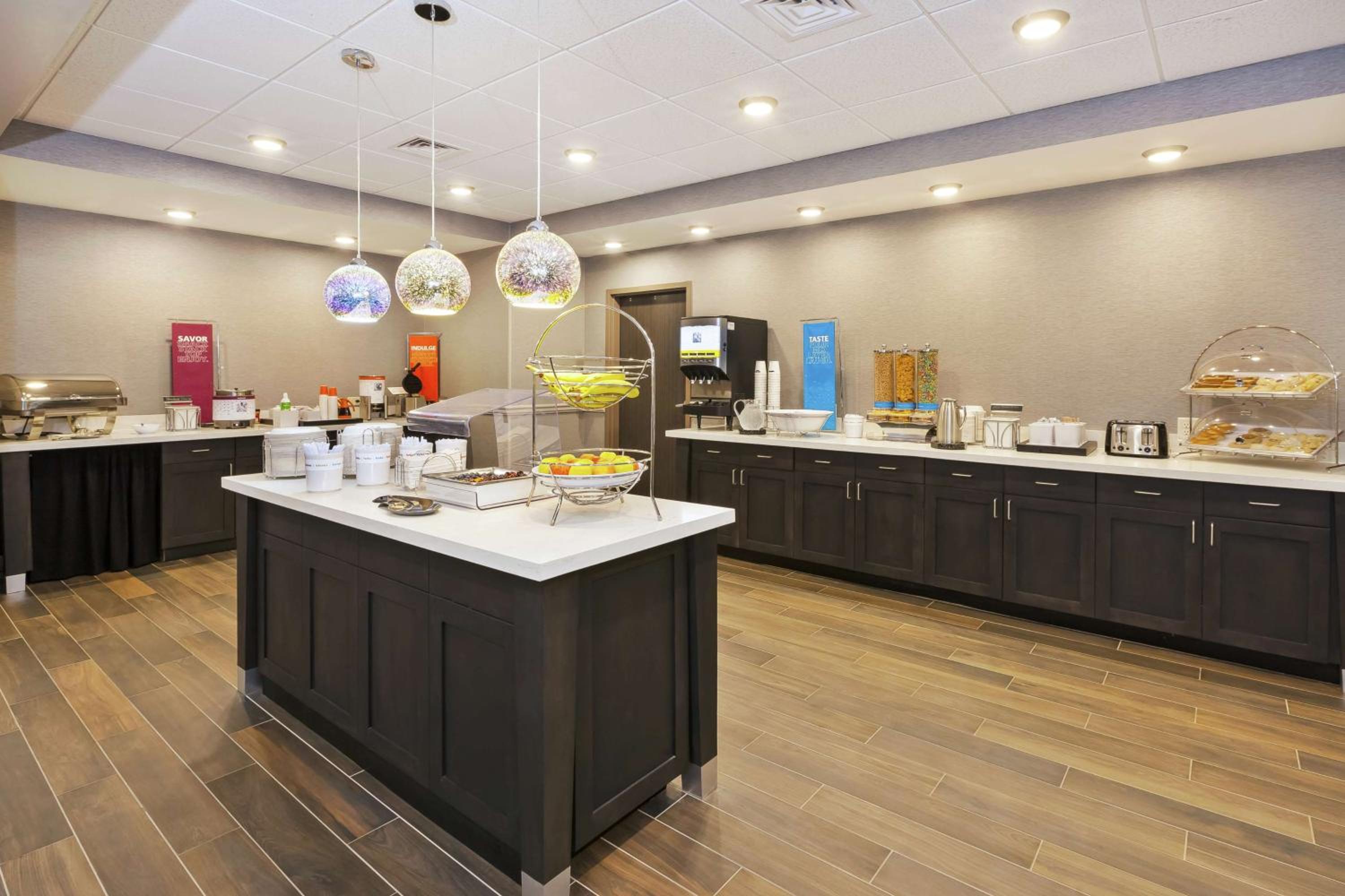 Sedalia Vacations - Hampton Inn Sedalia - Property Image 5