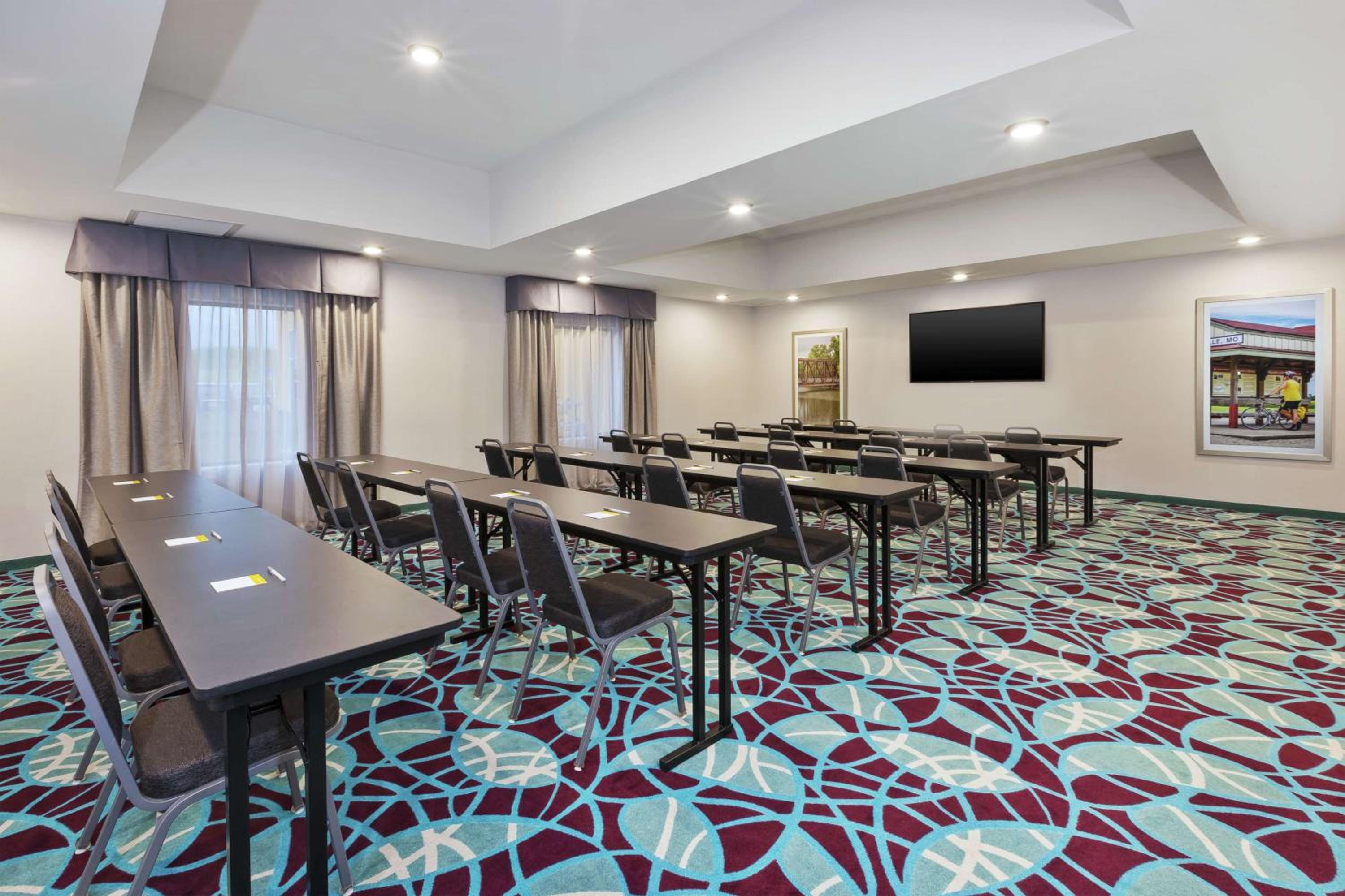 Sedalia Vacations - Hampton Inn Sedalia - Property Image 5
