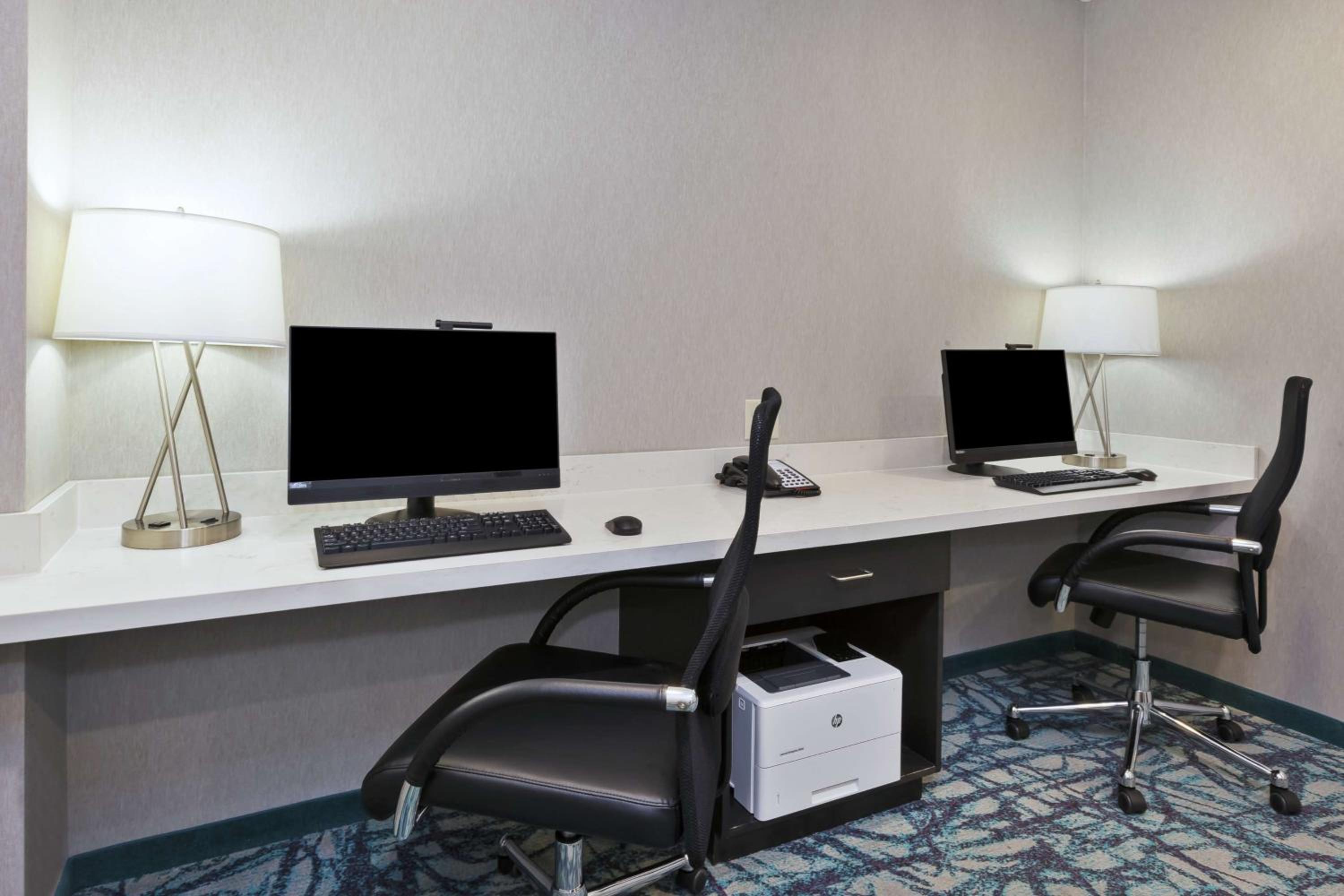 Sedalia Vacations - Hampton Inn Sedalia - Property Image 2
