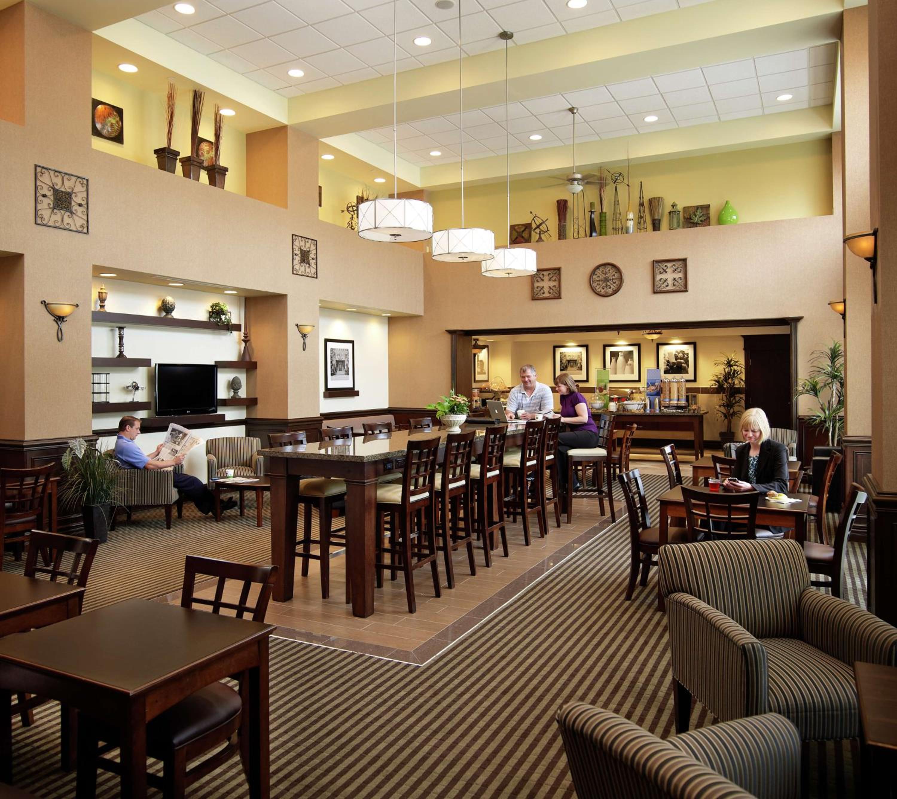 North Bay Vacations - Hampton Inn by Hilton North Bay - Property Image 4