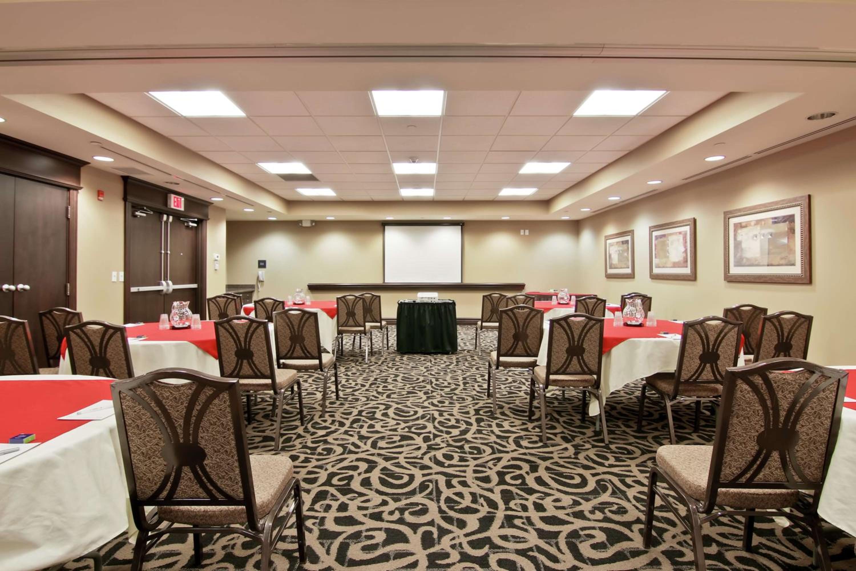 North Bay Vacations - Hampton Inn by Hilton North Bay - Property Image 10