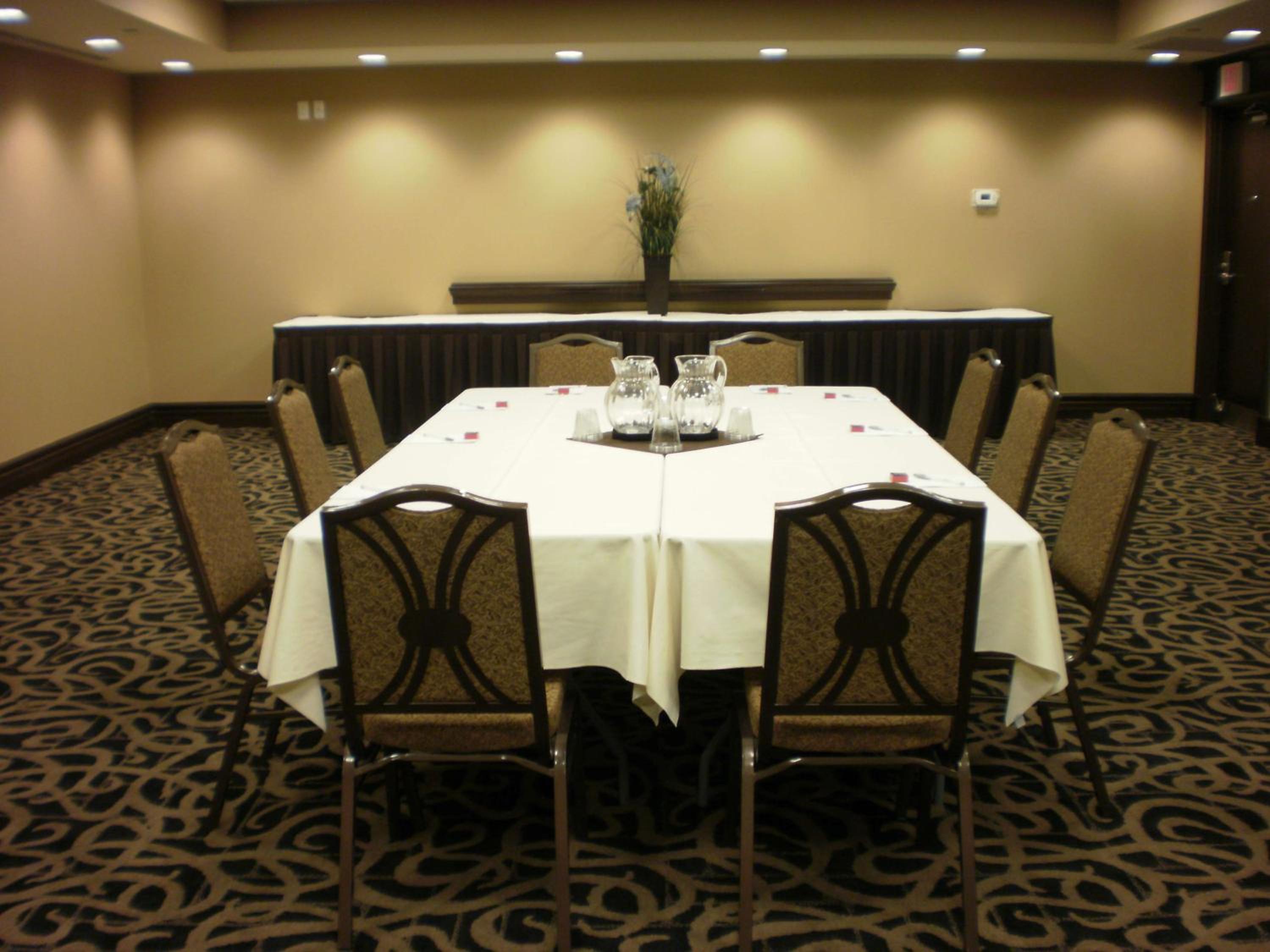 North Bay Vacations - Hampton Inn by Hilton North Bay - Property Image 12